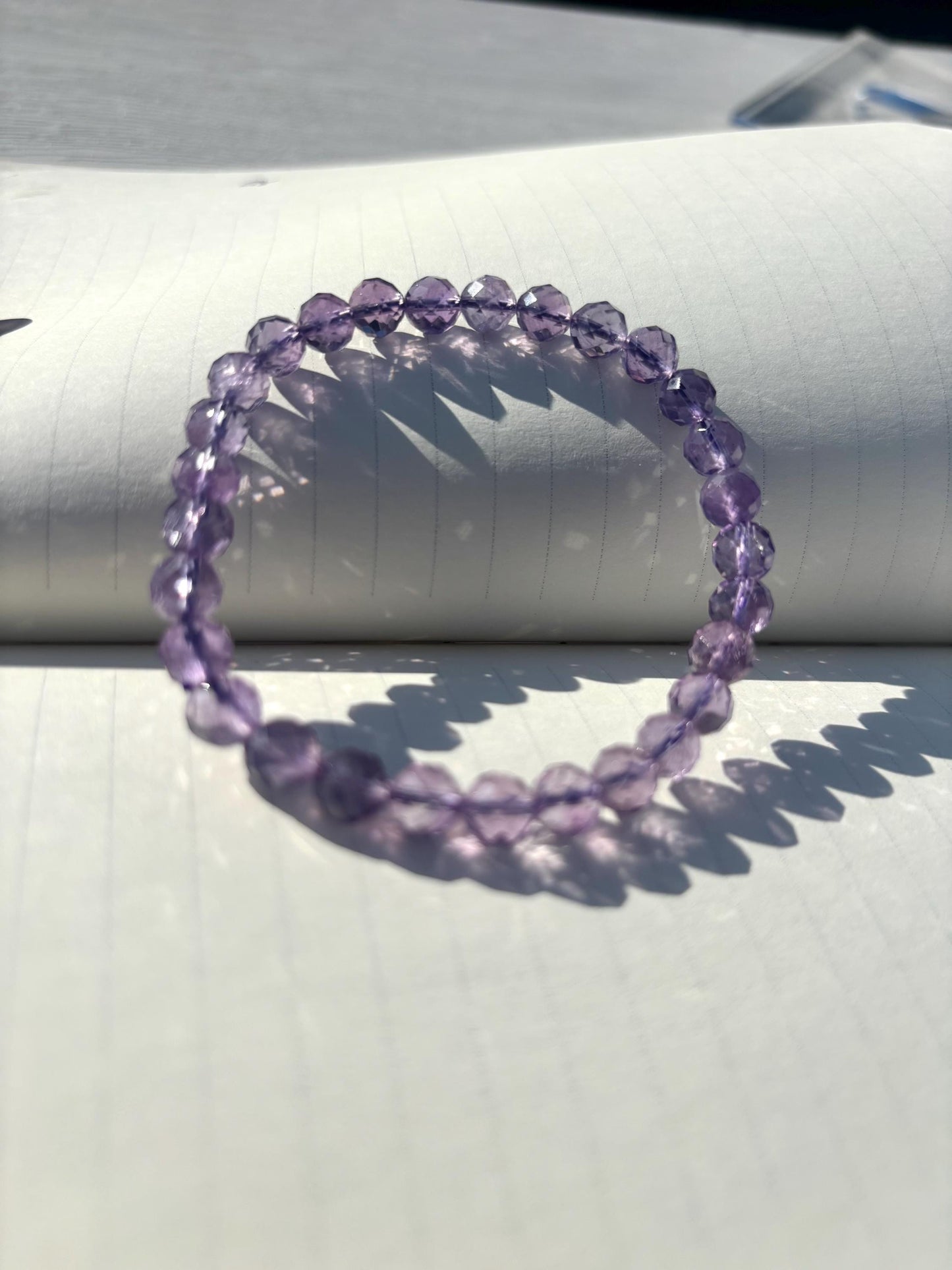 Purple Gleam – Faceted Amethyst Glow Bracelet