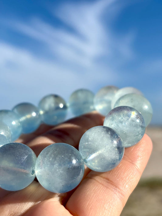 Afternoon Whisper – Aquamarine Glow Bracelet
