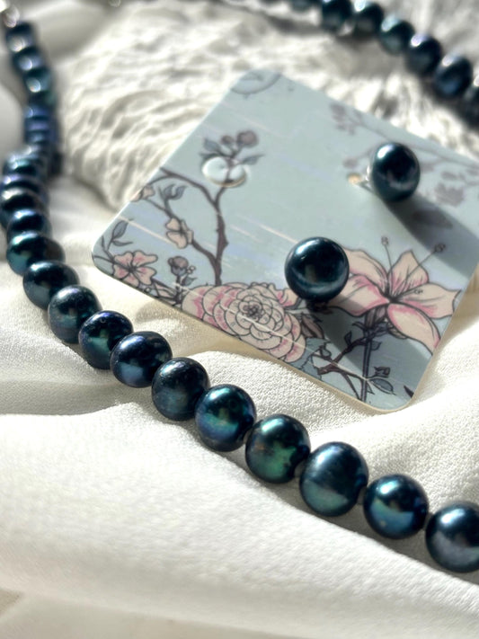 Dark funky blue city girl stylish natural pearls necklace (AA luster)