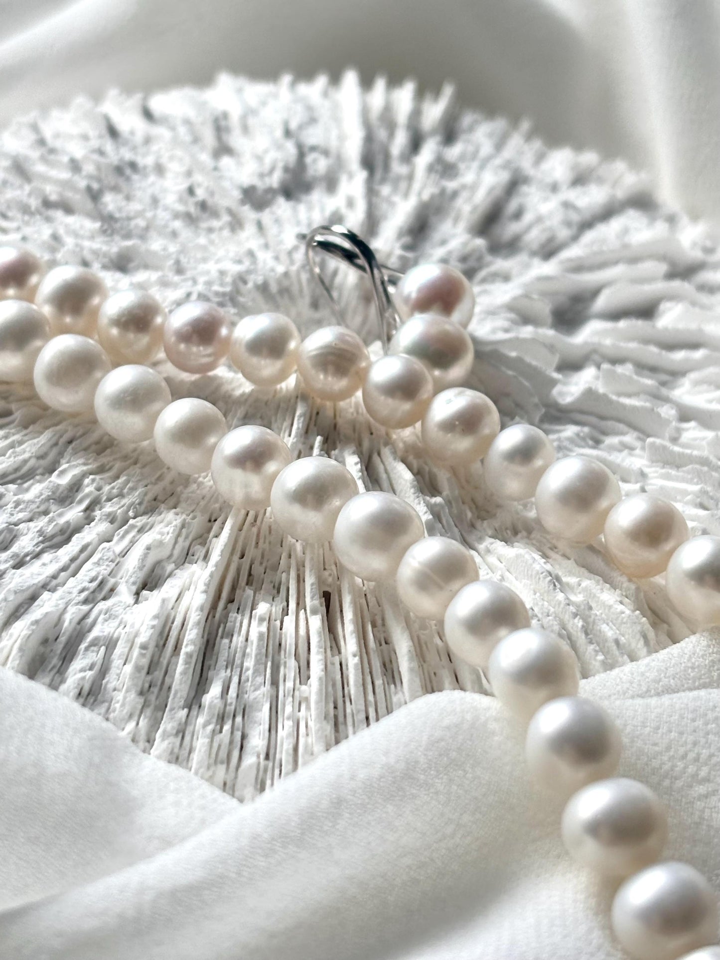Snow White’s Dream – Princess Pearl Necklace