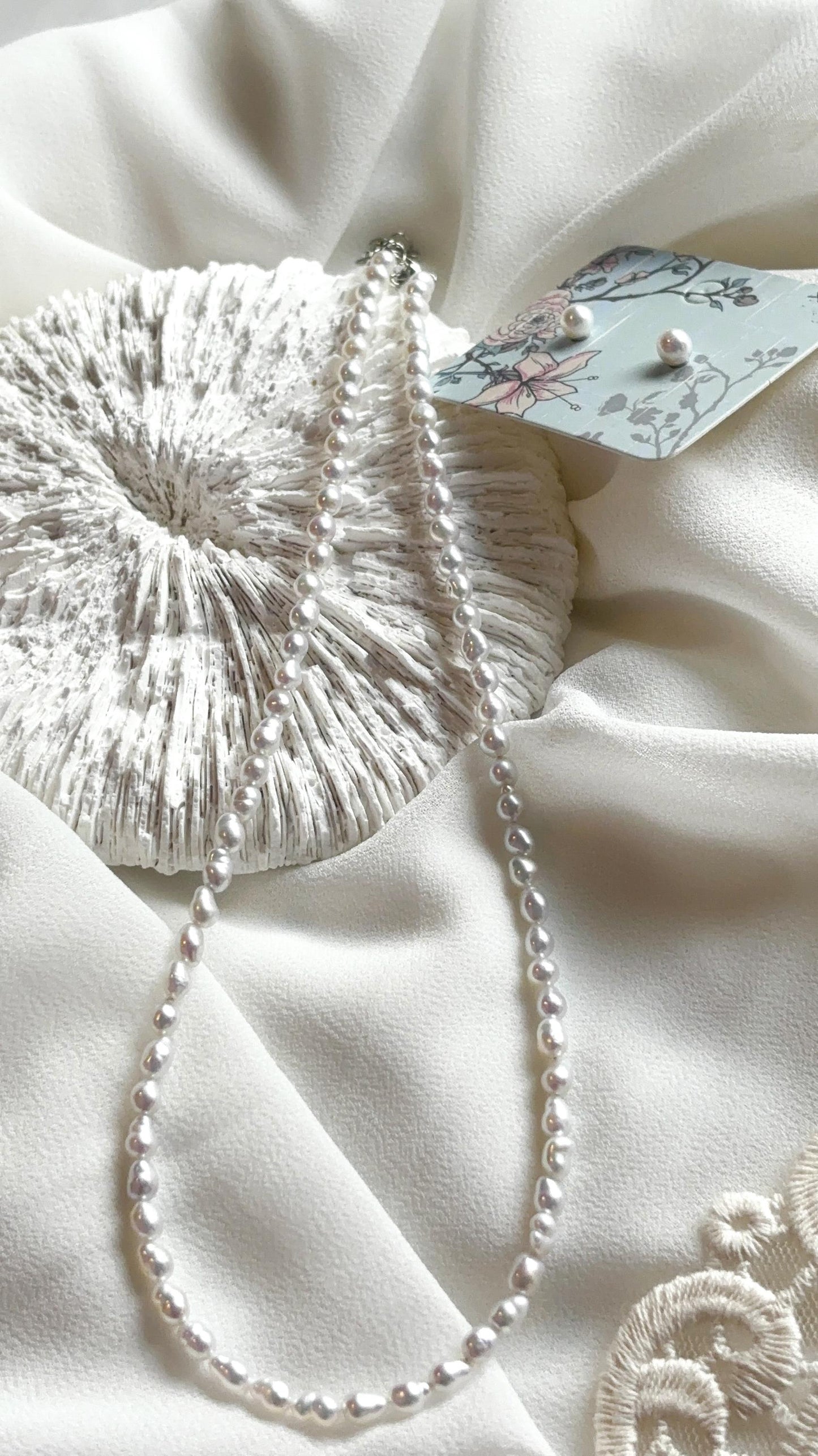 A Delicate Tribute to Unwavering Love – Freshwater Pearl Necklace & Stud Earrings Set