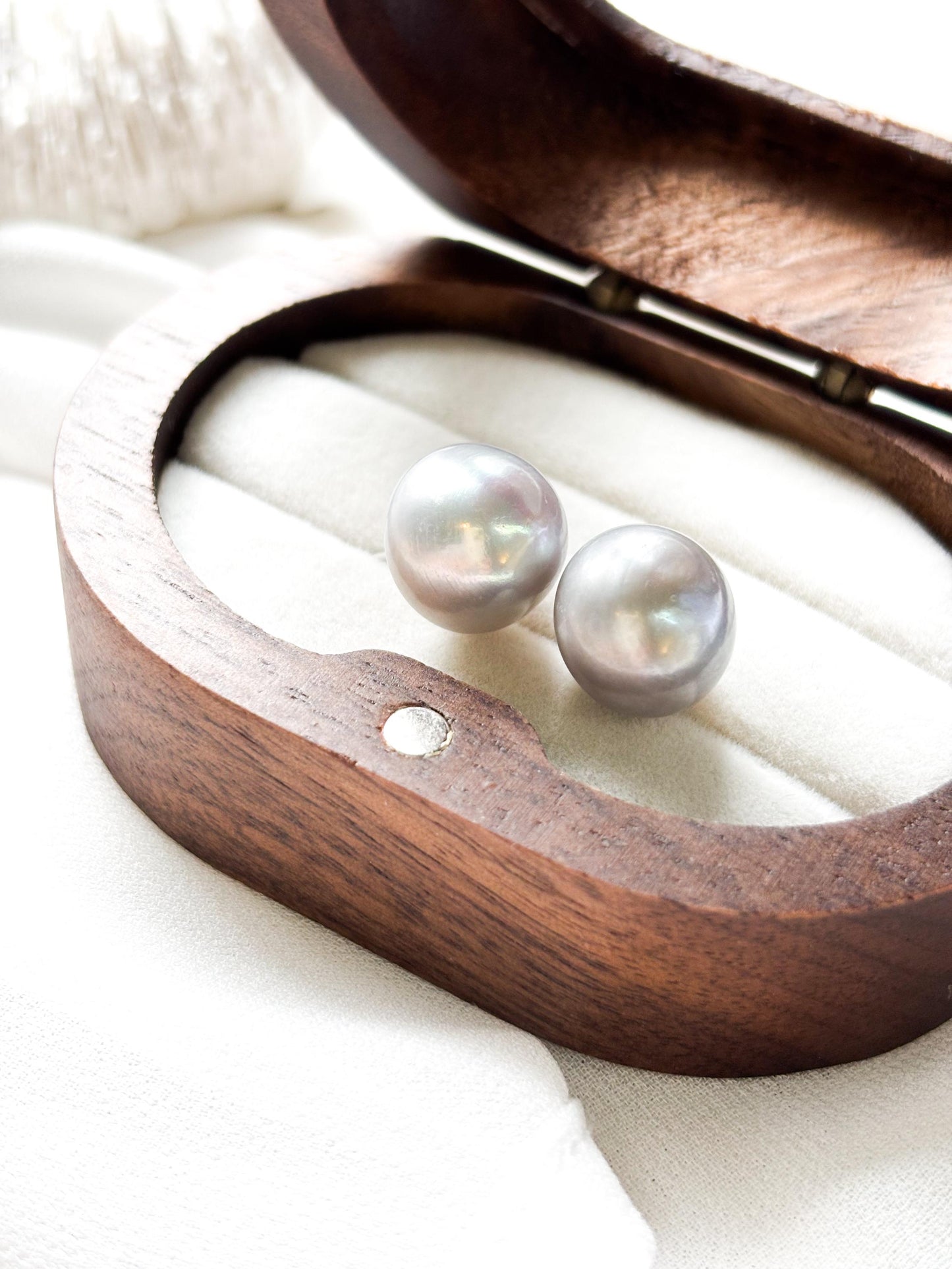 Moonlit Dew – Matte Grey Baroque Pearl Stud Earrings