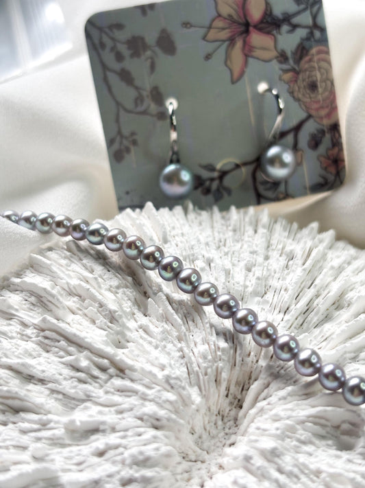 Moonlit Mist – Grey Pearl Necklace & Earrings Set – A Gift of Grace and Radiance