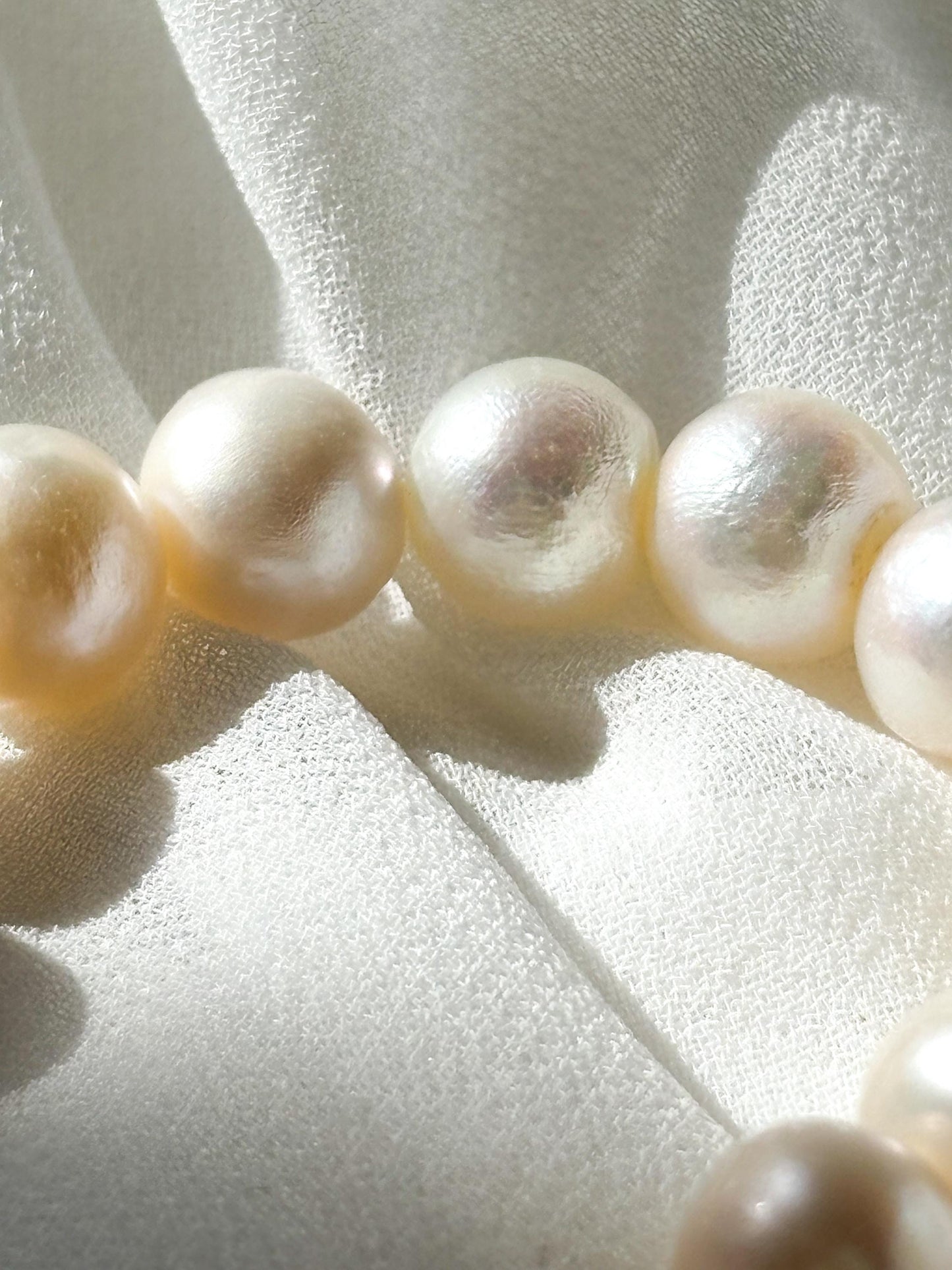 Moonlit Grace – White Freshwater Pearl Bracelet