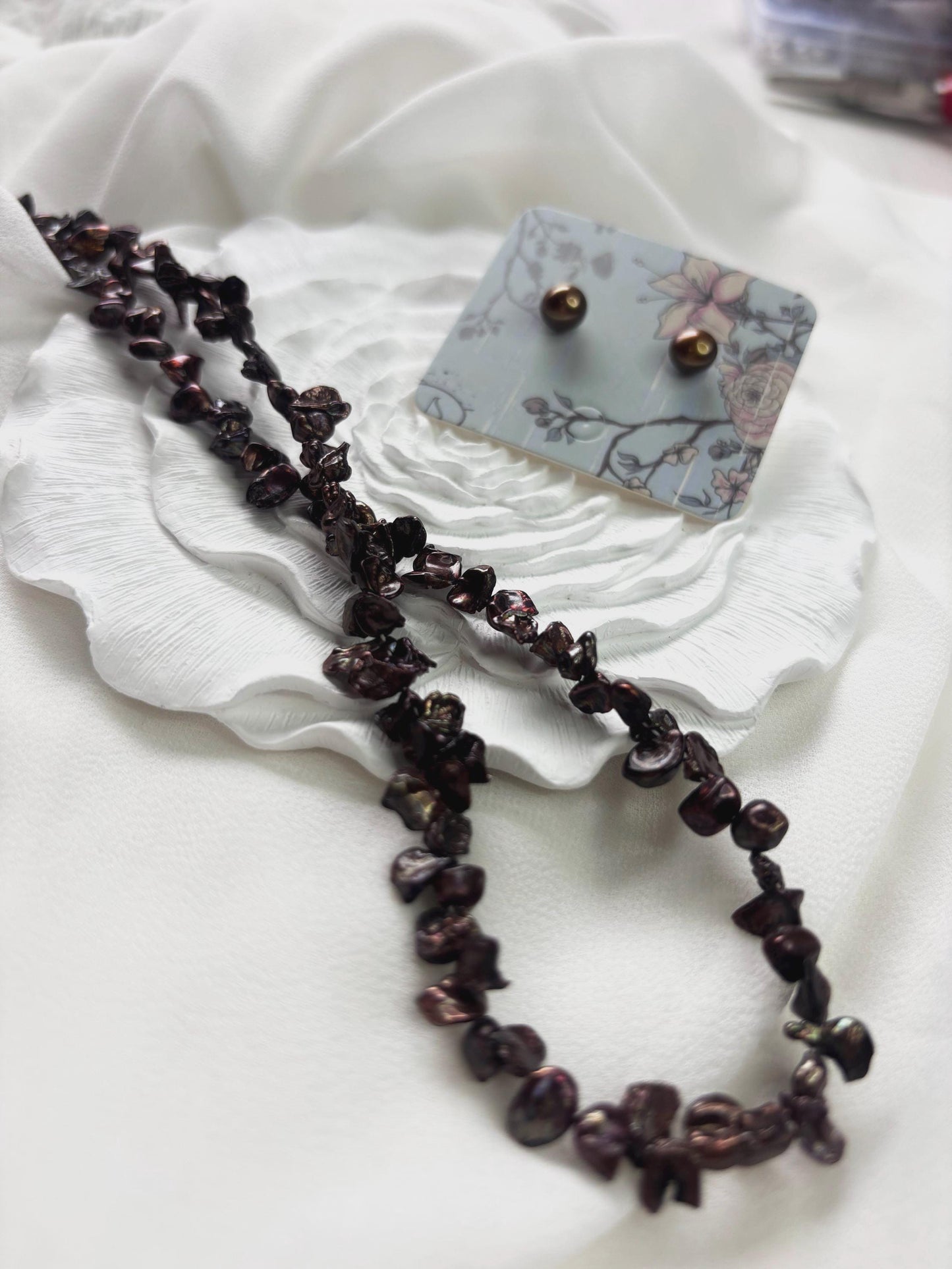 Golden Ember – Petal Pearl Necklace & Caramel Stud Earrings Set – For the One Who Glows with Warmth and Artful Grace