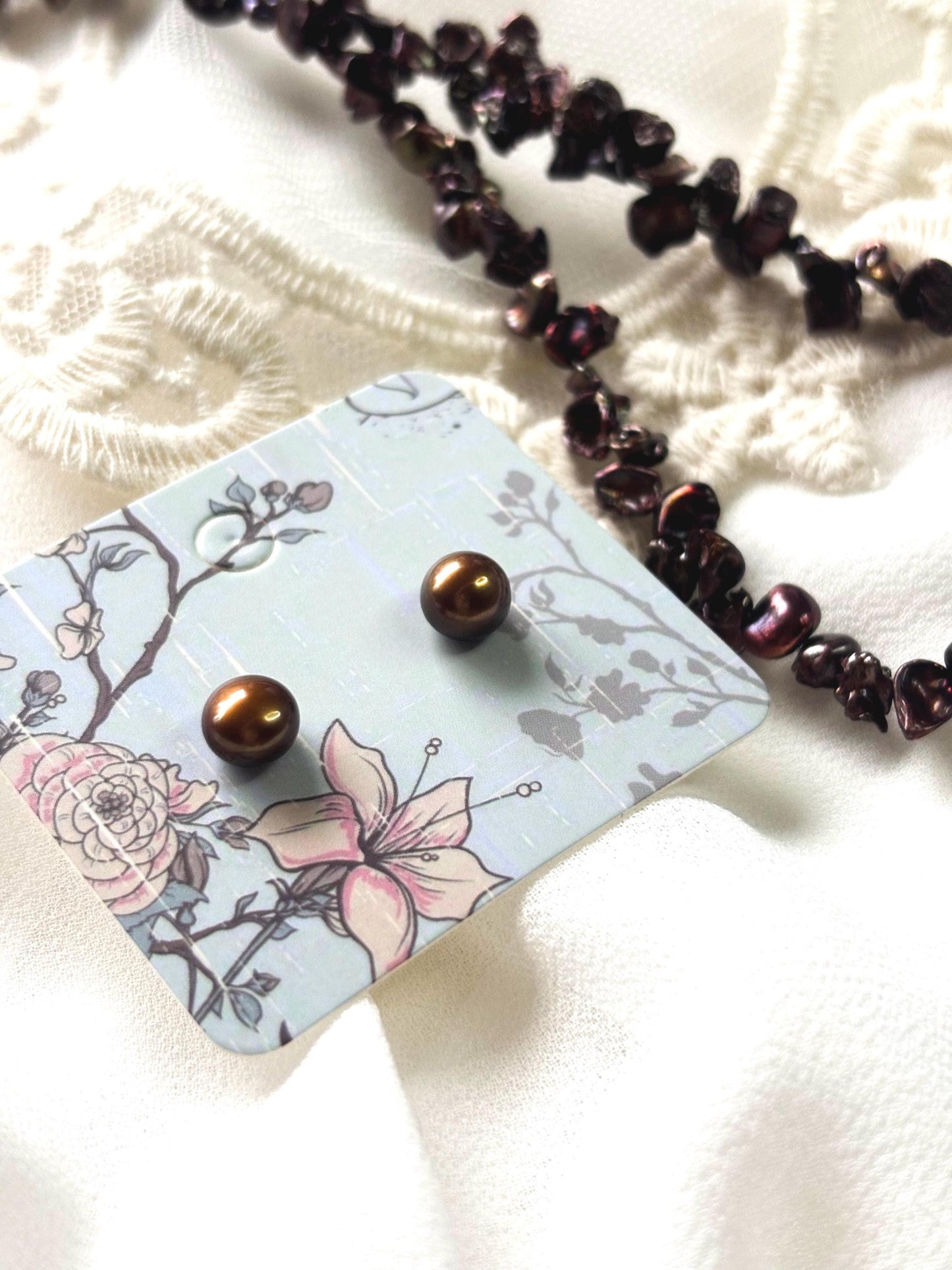 Golden Ember – Petal Pearl Necklace & Caramel Stud Earrings Set – For the One Who Glows with Warmth and Artful Grace