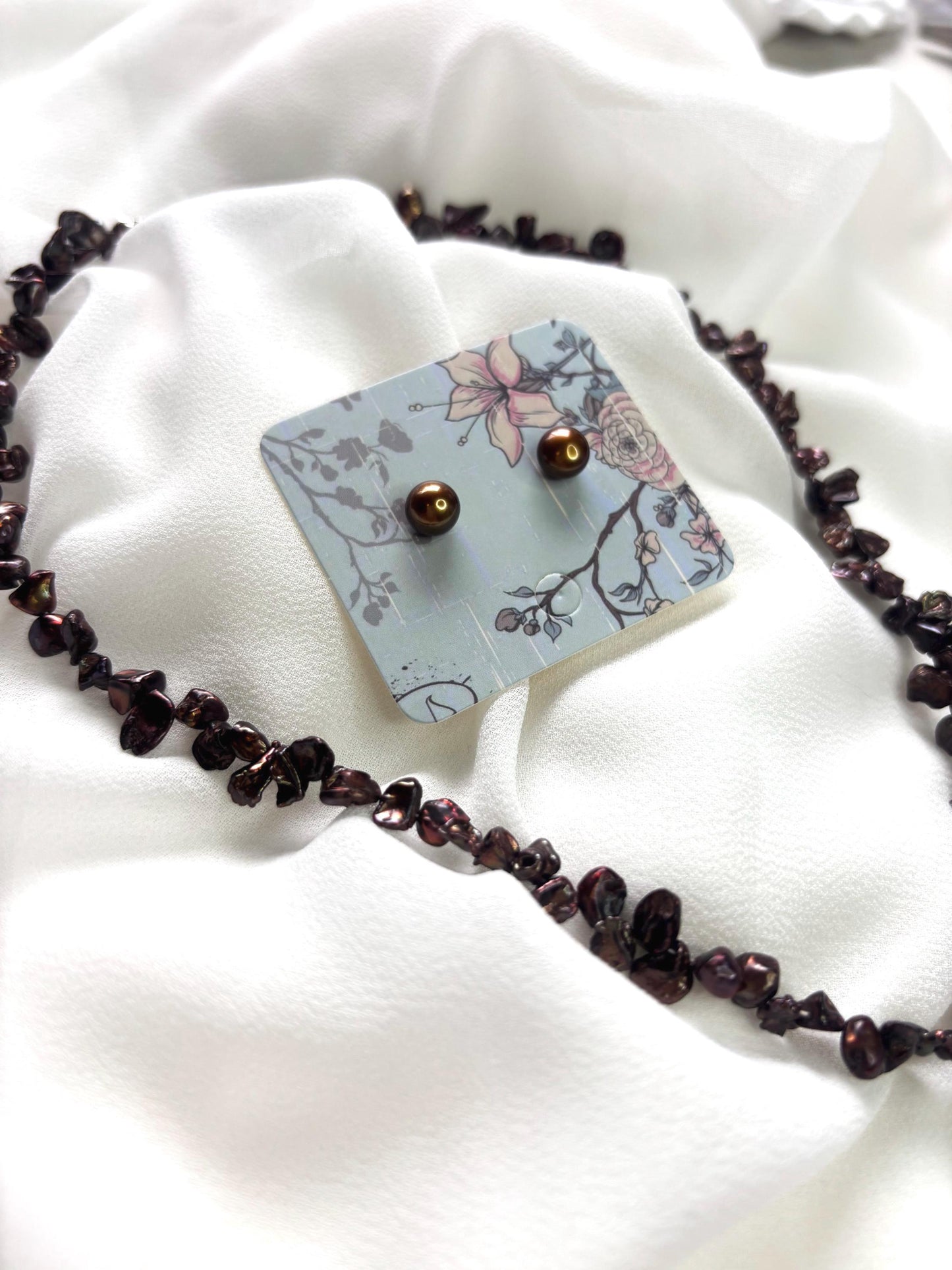 Golden Ember – Petal Pearl Necklace & Caramel Stud Earrings Set – For the One Who Glows with Warmth and Artful Grace
