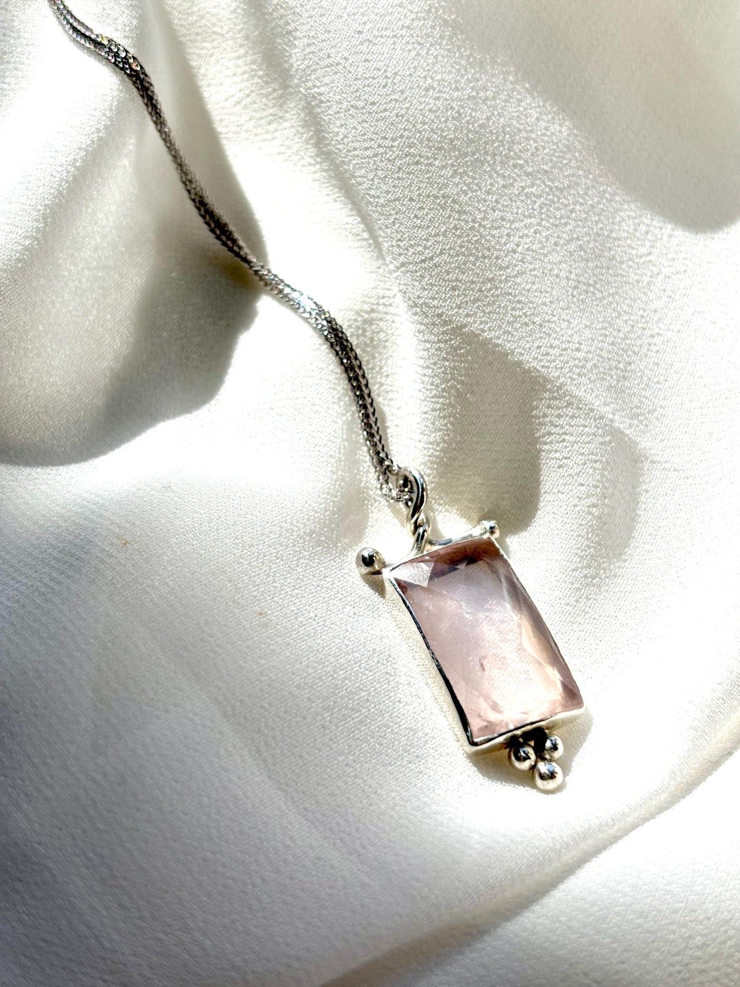 Rosé Key – Rose Quartz Antique Pendant Necklace