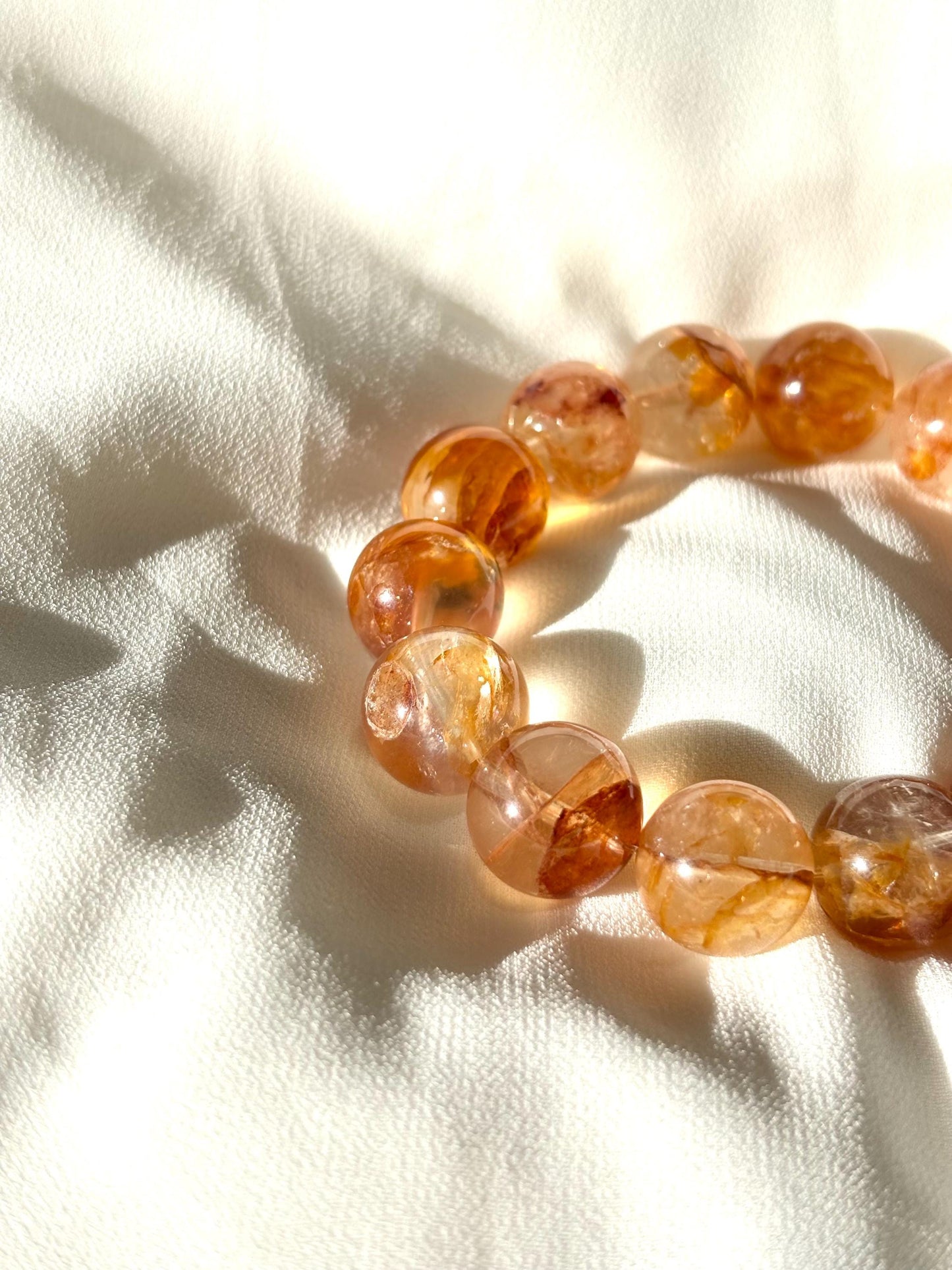 Amberveil – Hematoid Quartz Forest Glow Bracelet