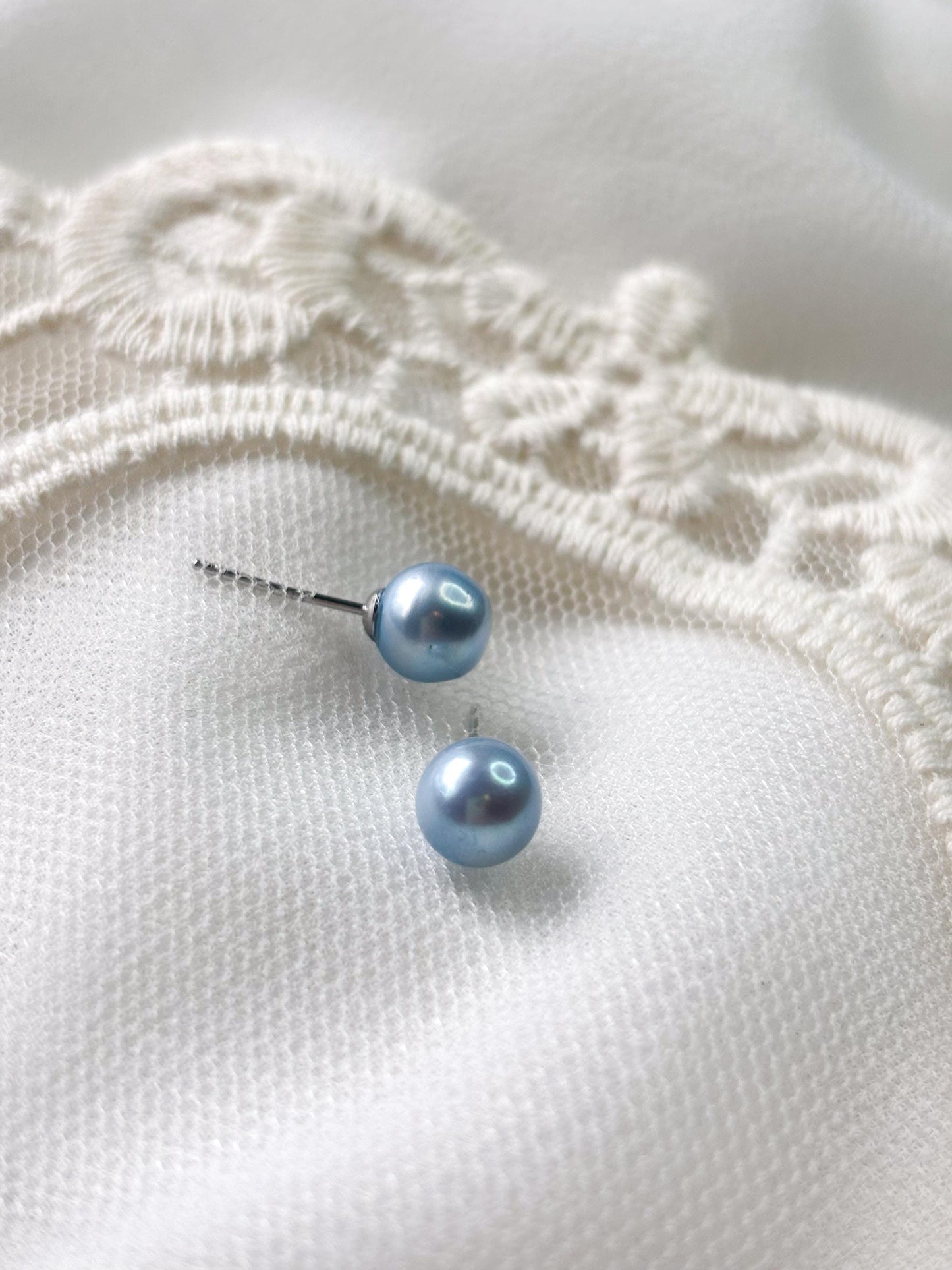 Bluebell Bloom – Teardrop Pearl Necklace & Baby Blue Stud Earrings Set