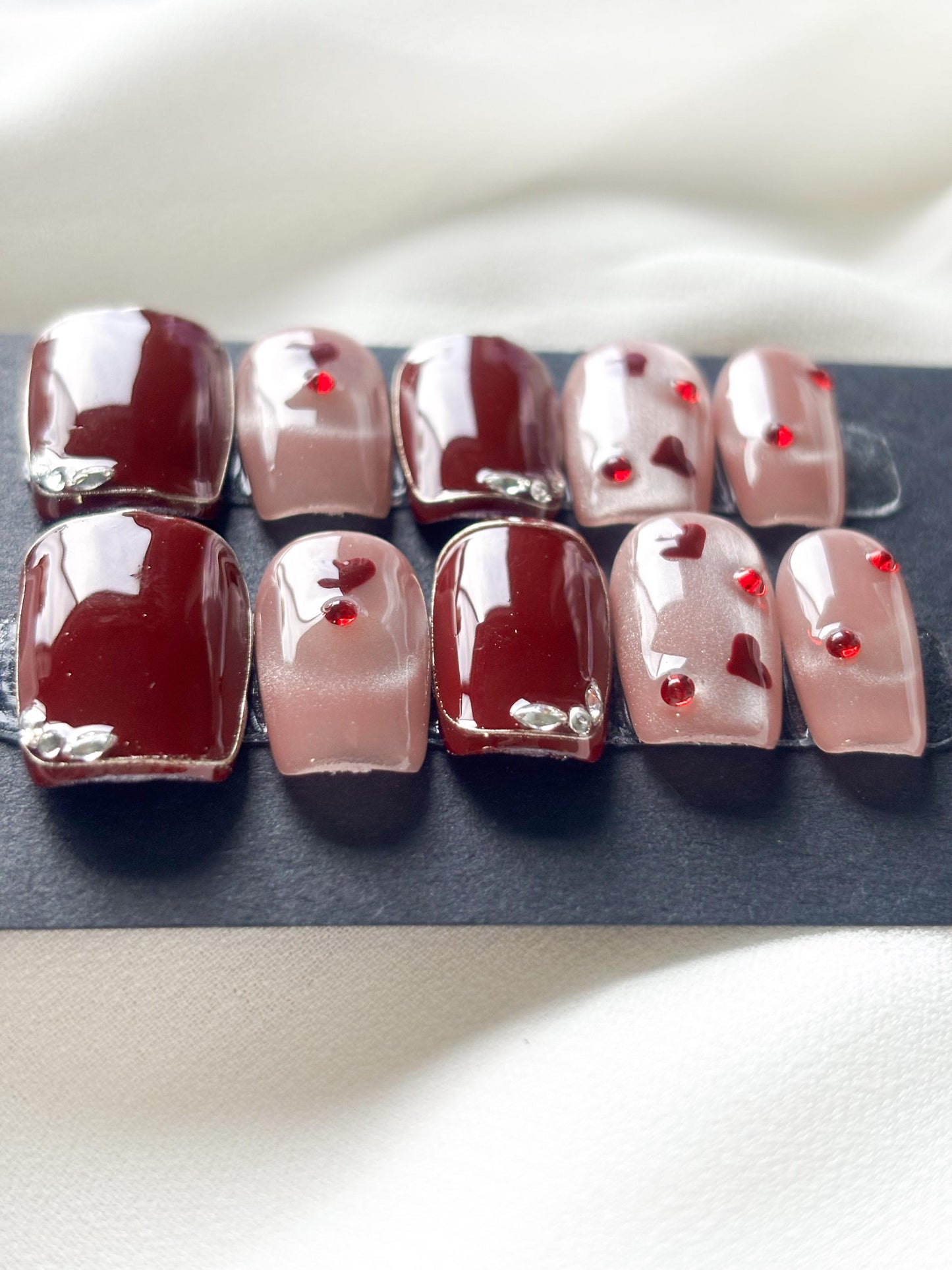 Crimson Crush – Red & Pink Press-On Nails with Zircons and Cat Eye Hearts | Valentine Vibe Glam Nails