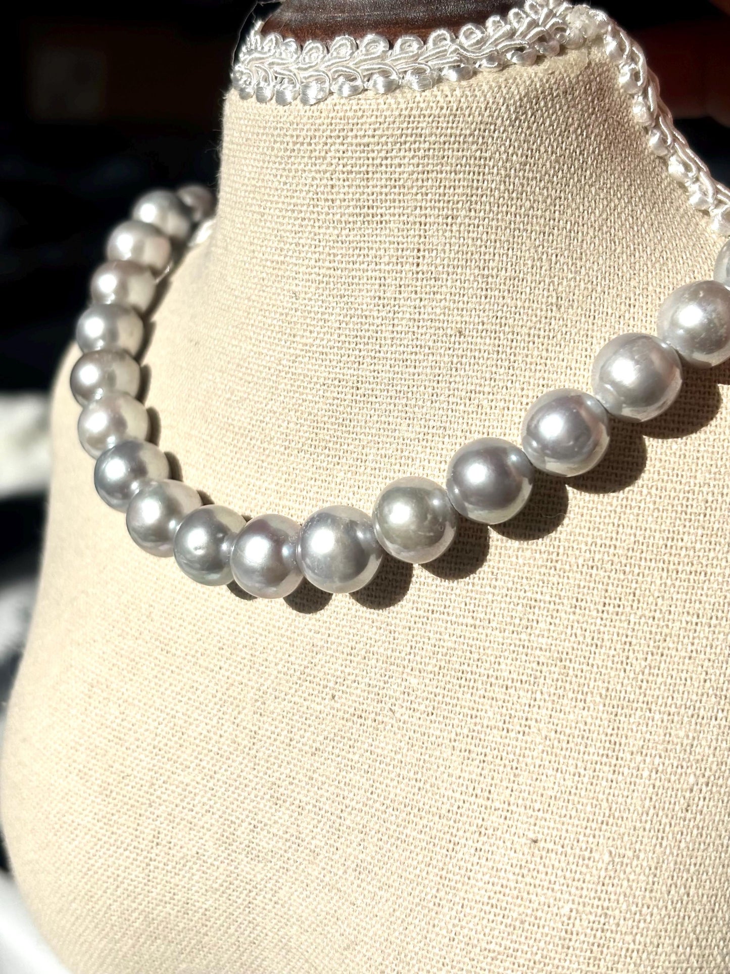 Moonmist Whisper – Silver Grey Pearl Necklace