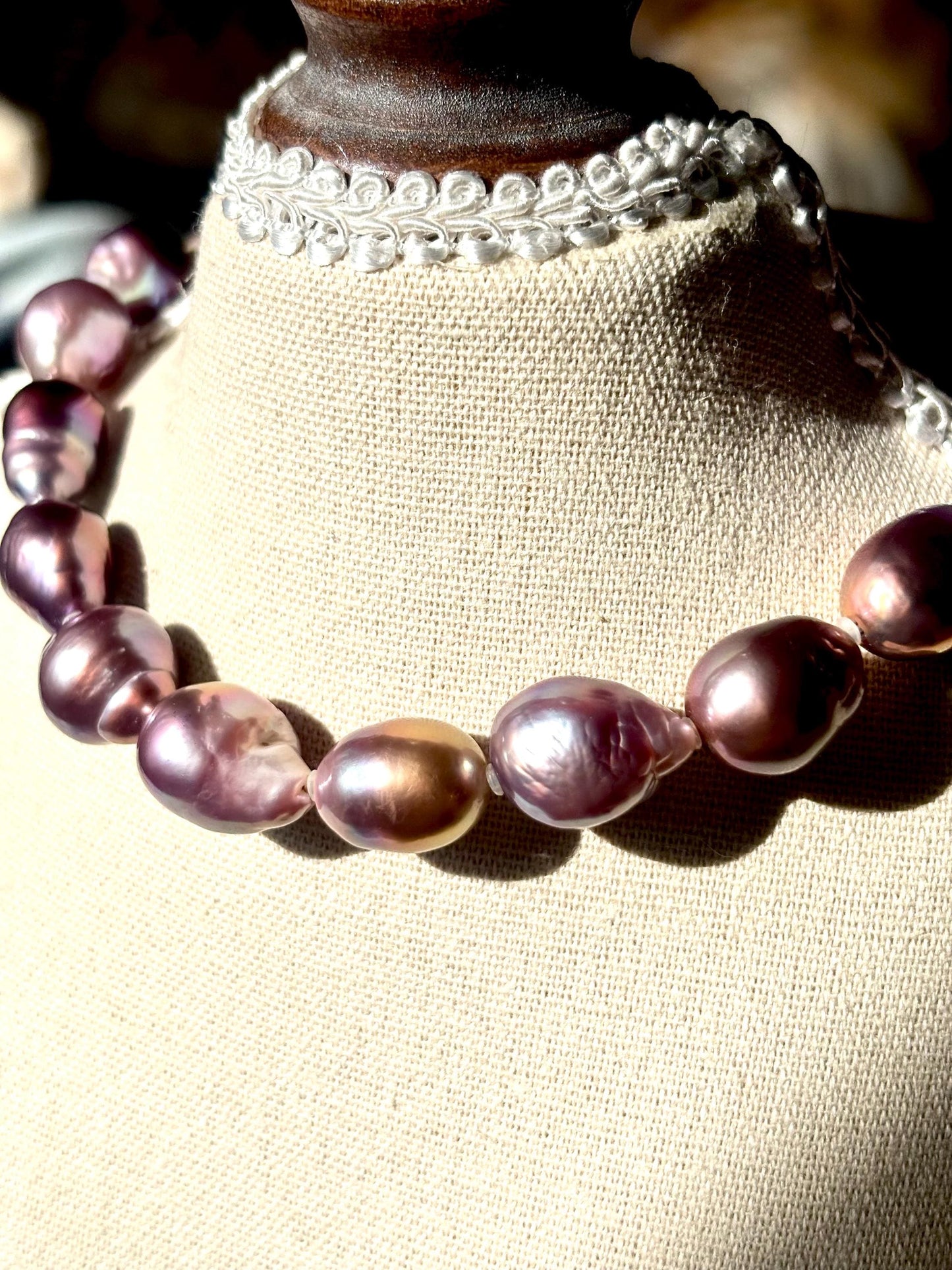 Dusk Peony – Baroque Teardrop Pearl Necklace