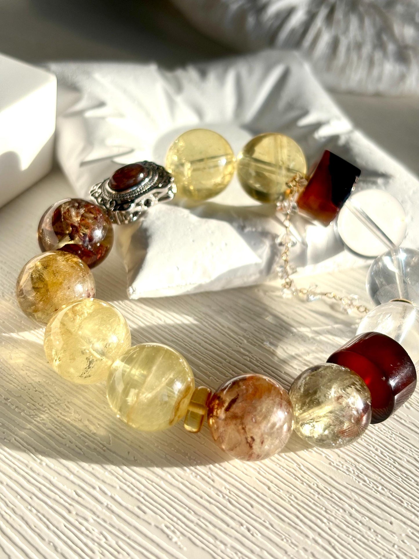 Sunlit Horizon – Mardin-Inspired Quartz & Agate Bracelet