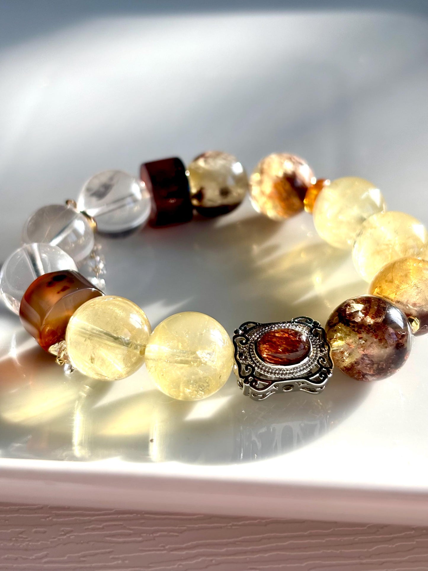 Sunlit Horizon – Mardin-Inspired Quartz & Agate Bracelet