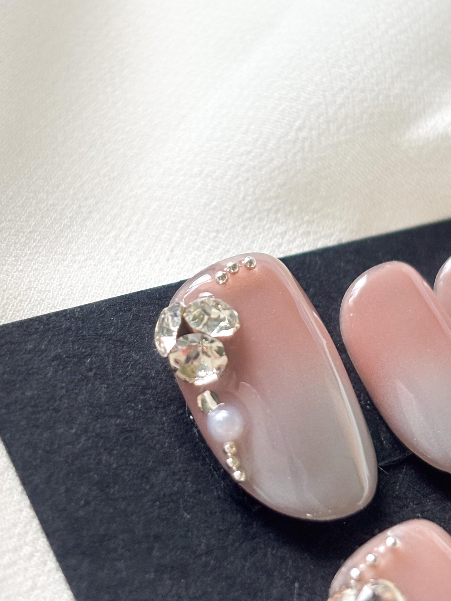 Timeless Veil – Elegant Grey-Blue & Light Pink Ombre Press-On Nails with Zircon Corners | Soft Reusable Gradient Nail Set