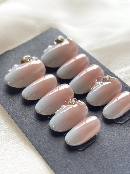 Timeless Veil – Elegant Grey-Blue & Light Pink Ombre Press-On Nails with Zircon Corners | Soft Reusable Gradient Nail Set