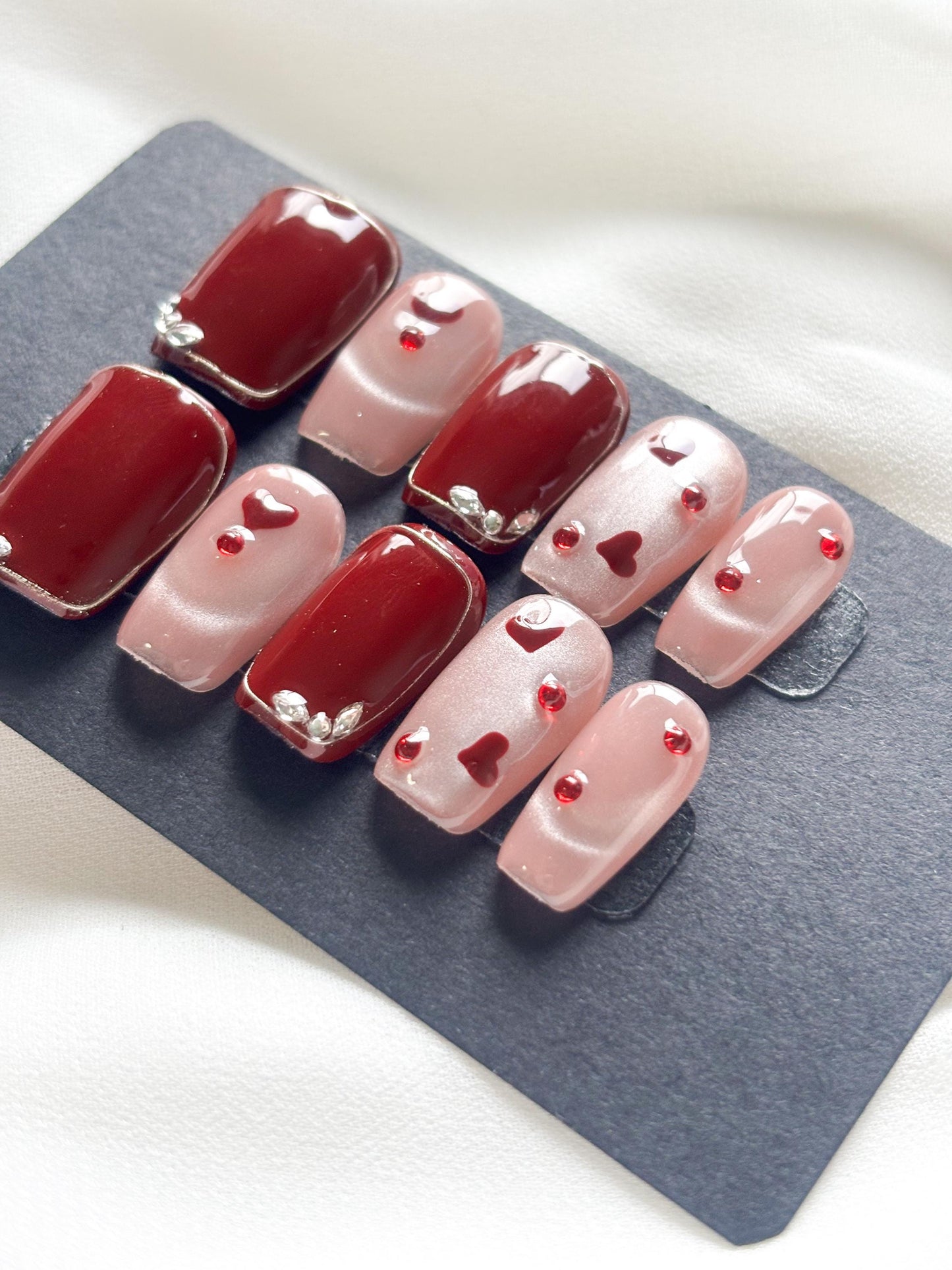 Crimson Crush – Red & Pink Press-On Nails with Zircons and Cat Eye Hearts | Valentine Vibe Glam Nails