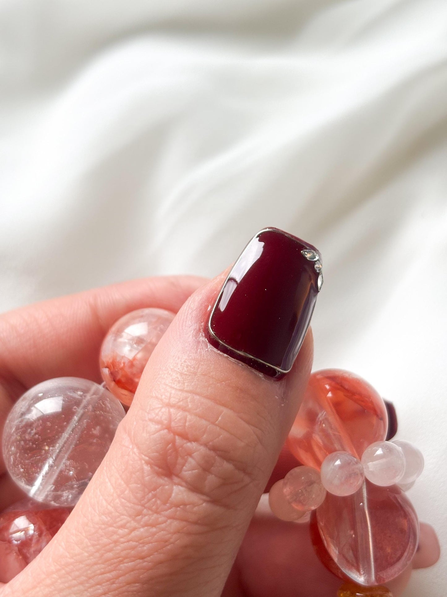 Crimson Crush – Red & Pink Press-On Nails with Zircons and Cat Eye Hearts | Valentine Vibe Glam Nails