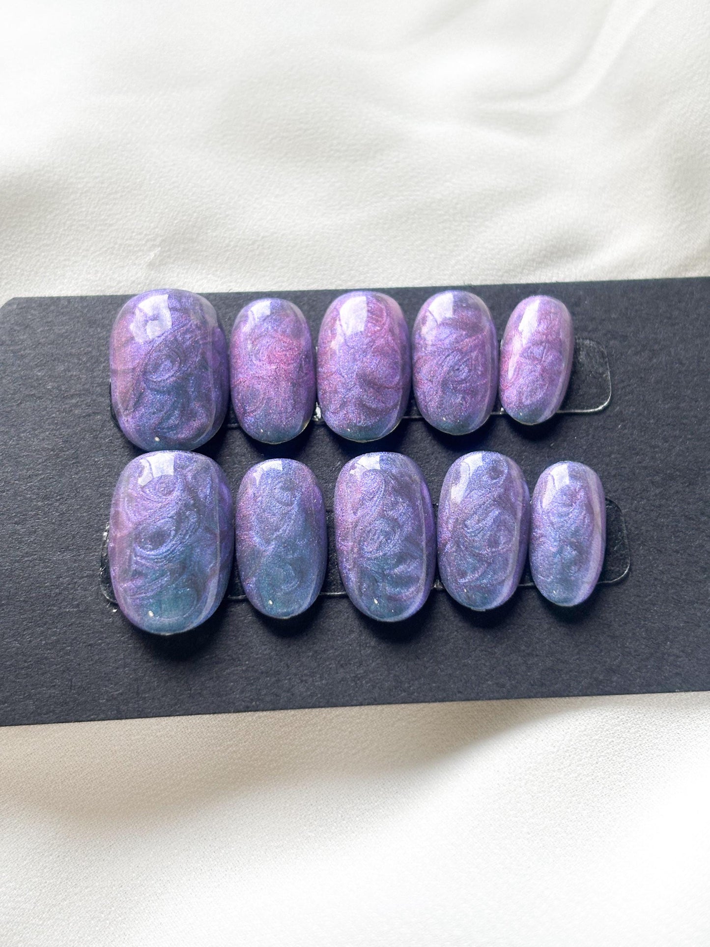 Whirlpool – Swirl Press-On Nails in Ocean Green, Blue & Purple | Color-Shifting Marble Nails Mystical Reusable Nail Set