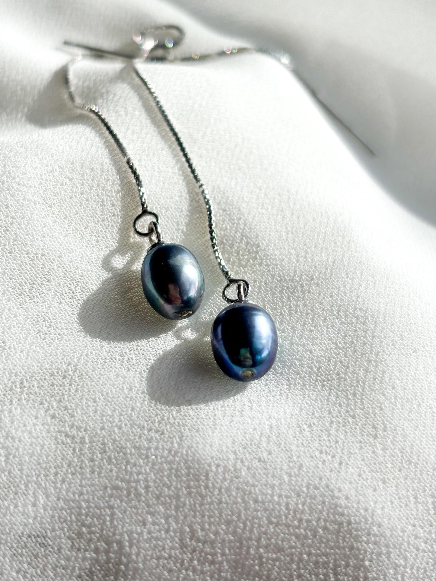 Tahitian Elegance – Adjustable Threader Pearl Earrings