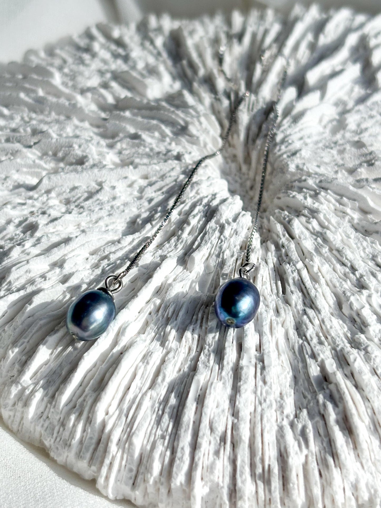 Tahitian Elegance – Adjustable Threader Pearl Earrings