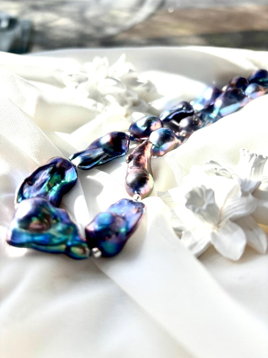 Mystic Ocean Tides – Baroque Blue Fish-Tail Pearl Necklace