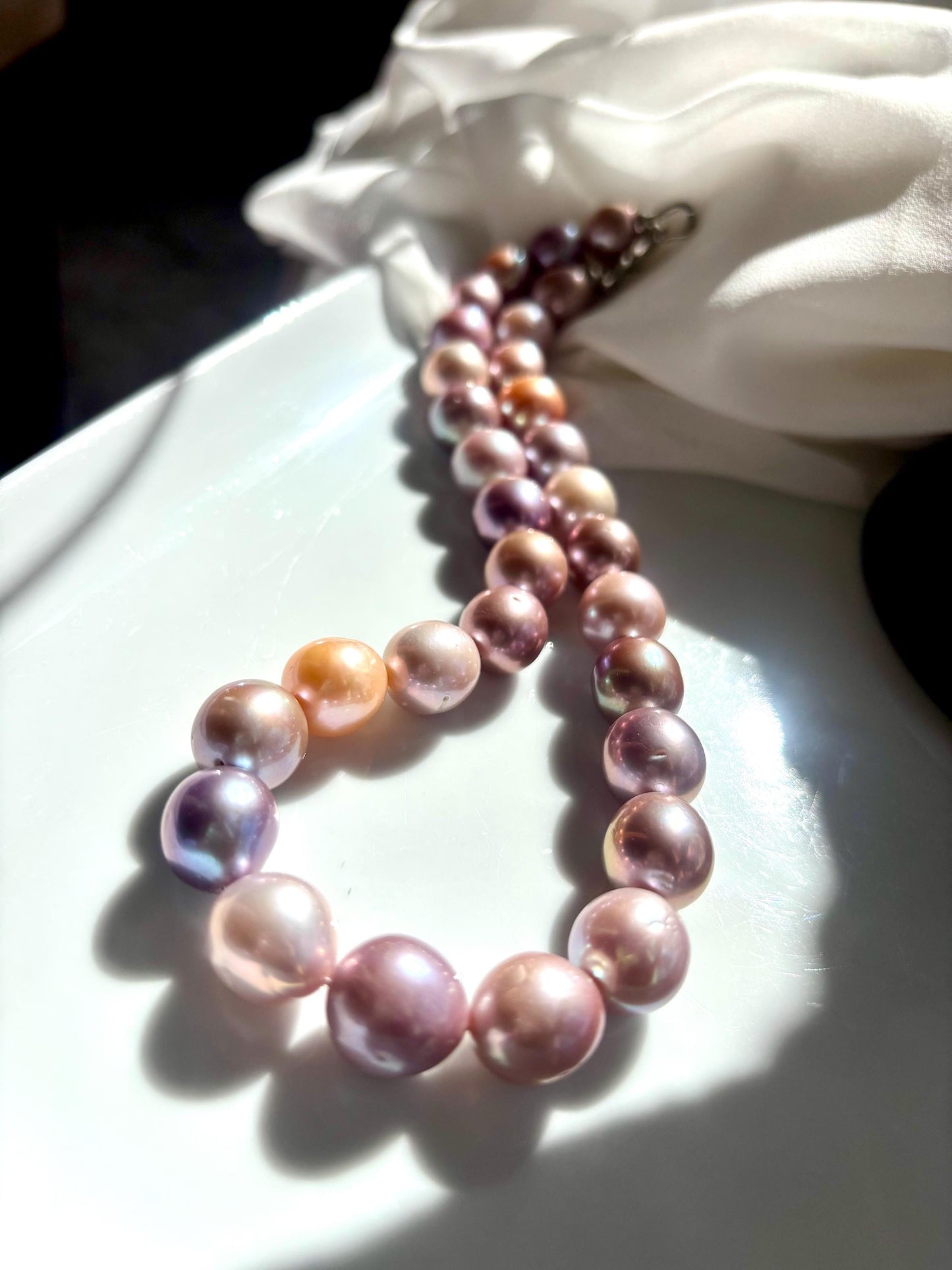 Aurora Bloom – Multicolor Baroque Pearl Necklace