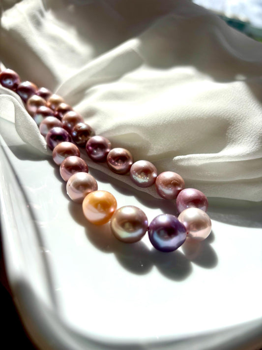 Aurora Bloom – Multicolor Baroque Pearl Necklace