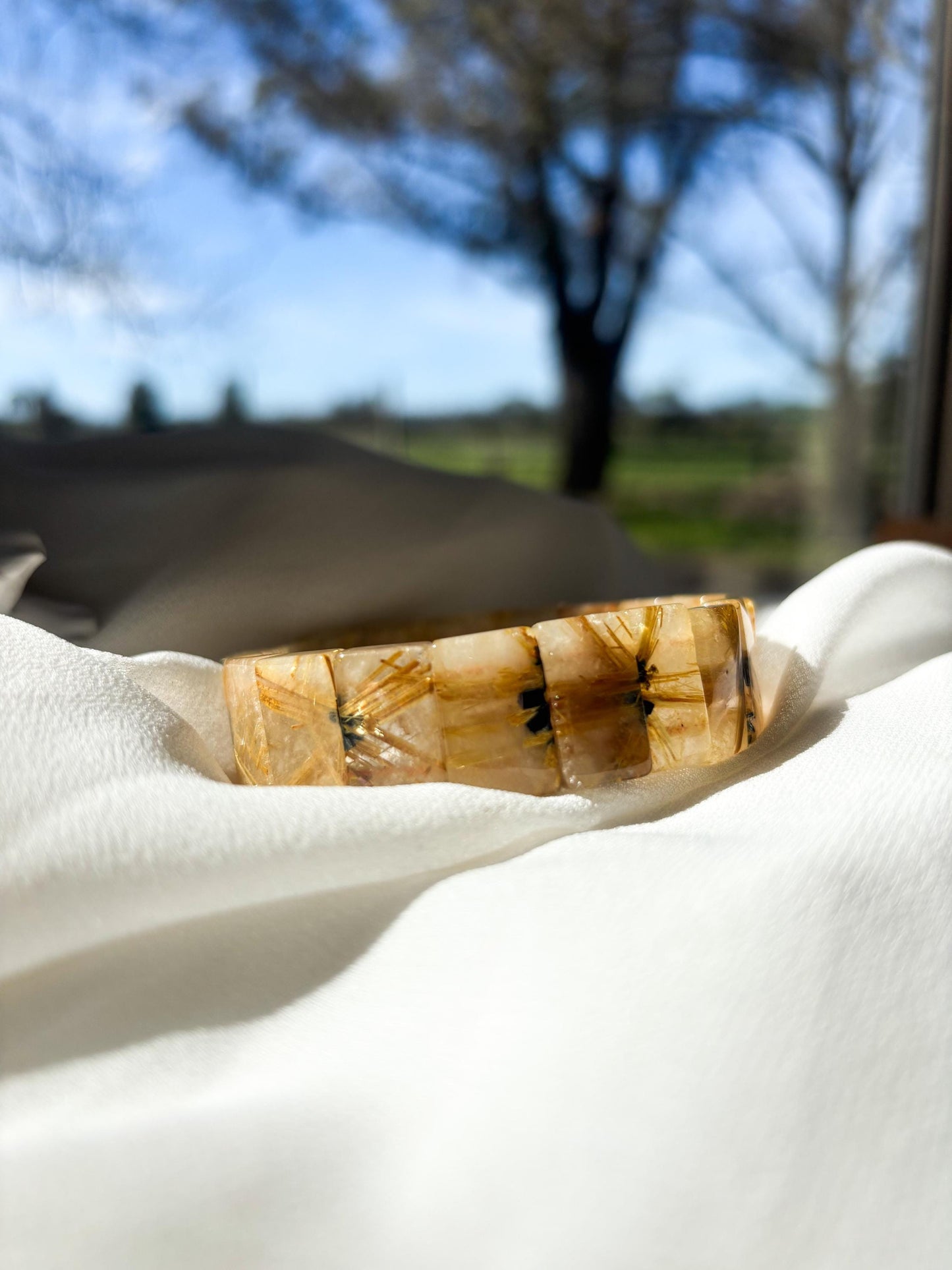 Golden Threads – Swallow Titanium Golden Rutilated Quartz Bracelet