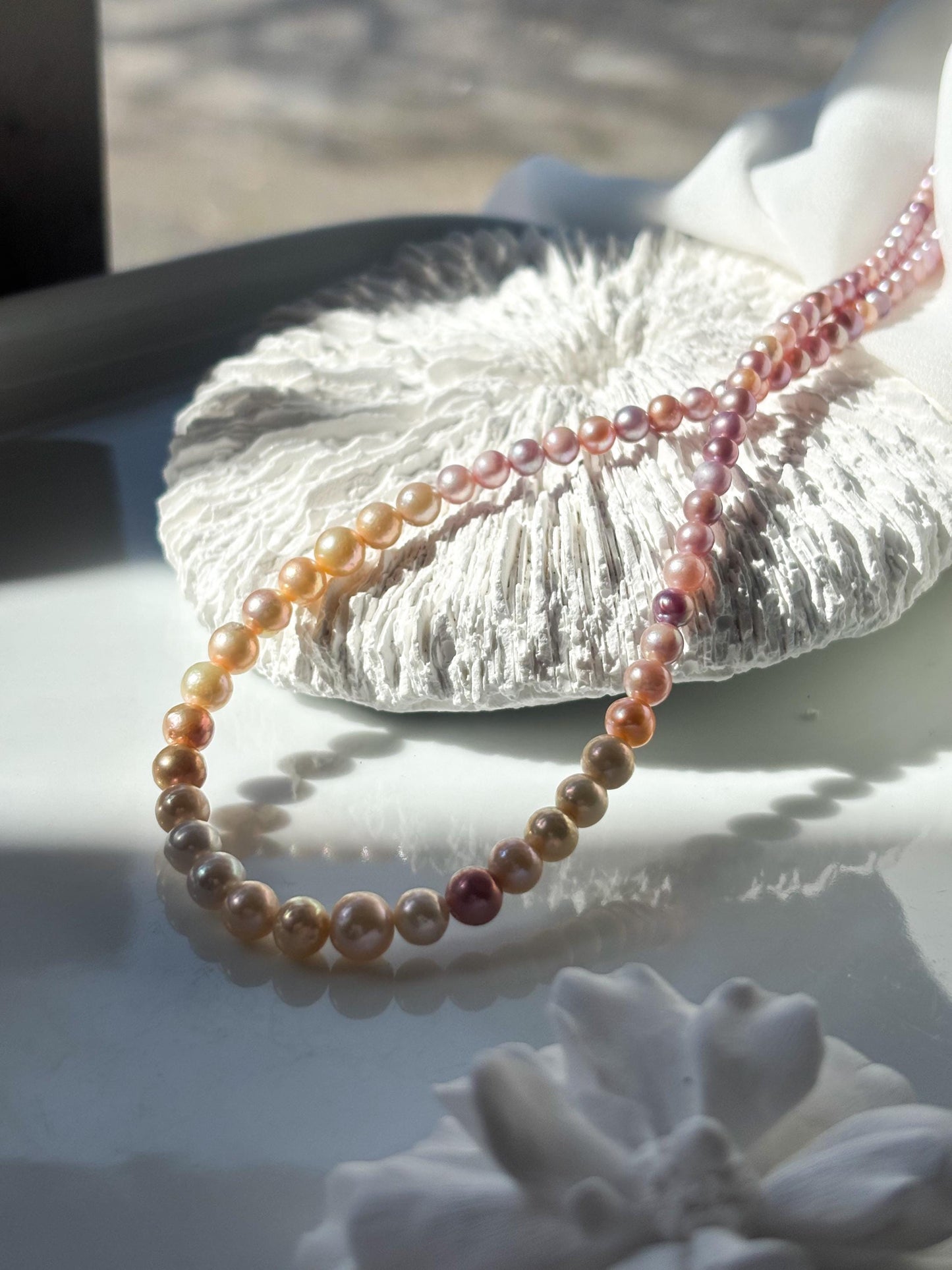 Peach Blossom Mist – Champagne Peach & Lavender Freshwater Pearl Necklace