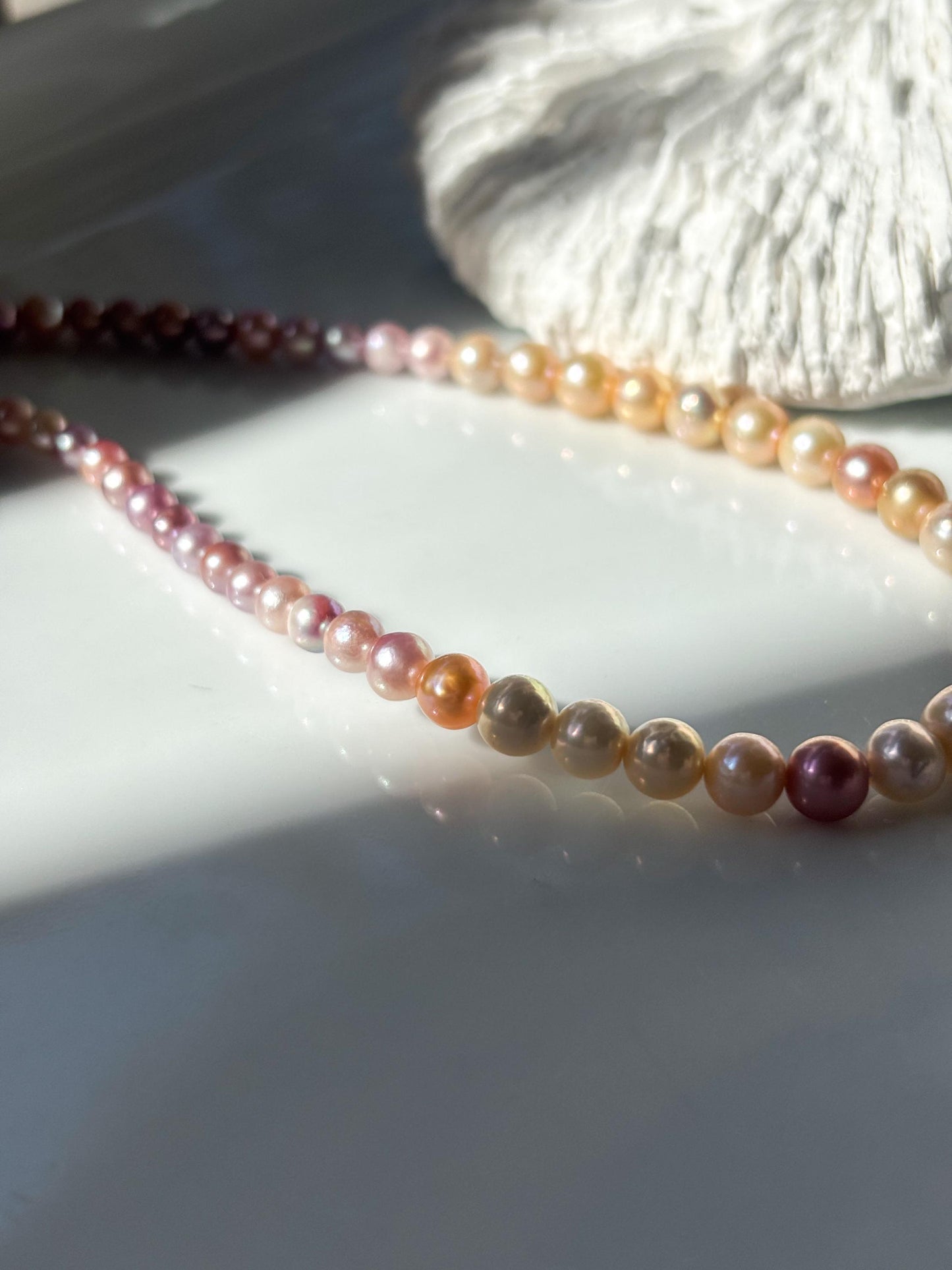 Peach Blossom Mist – Champagne Peach & Lavender Freshwater Pearl Necklace