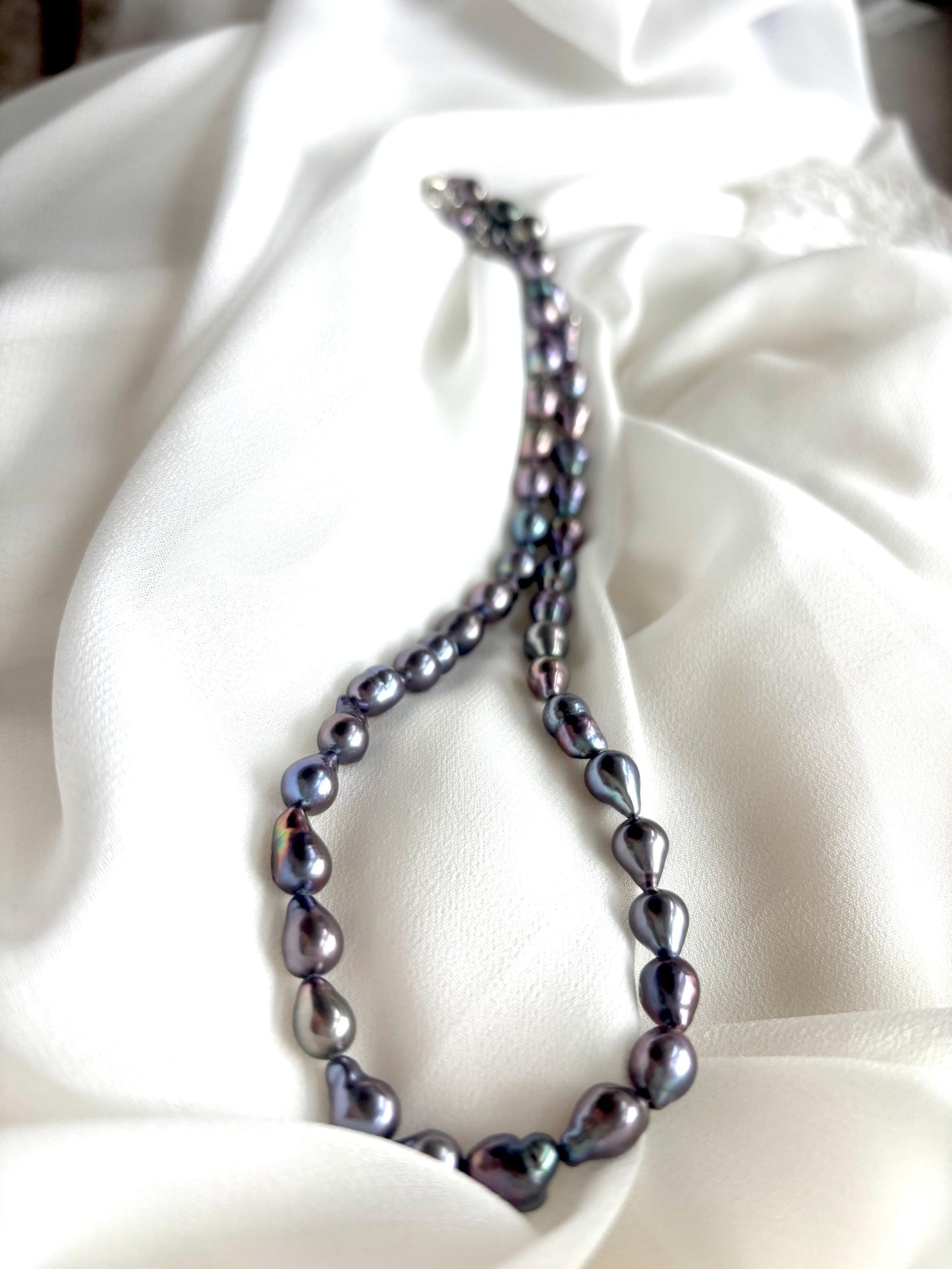 Modern Mermaid – Baroque Pearl Necklace