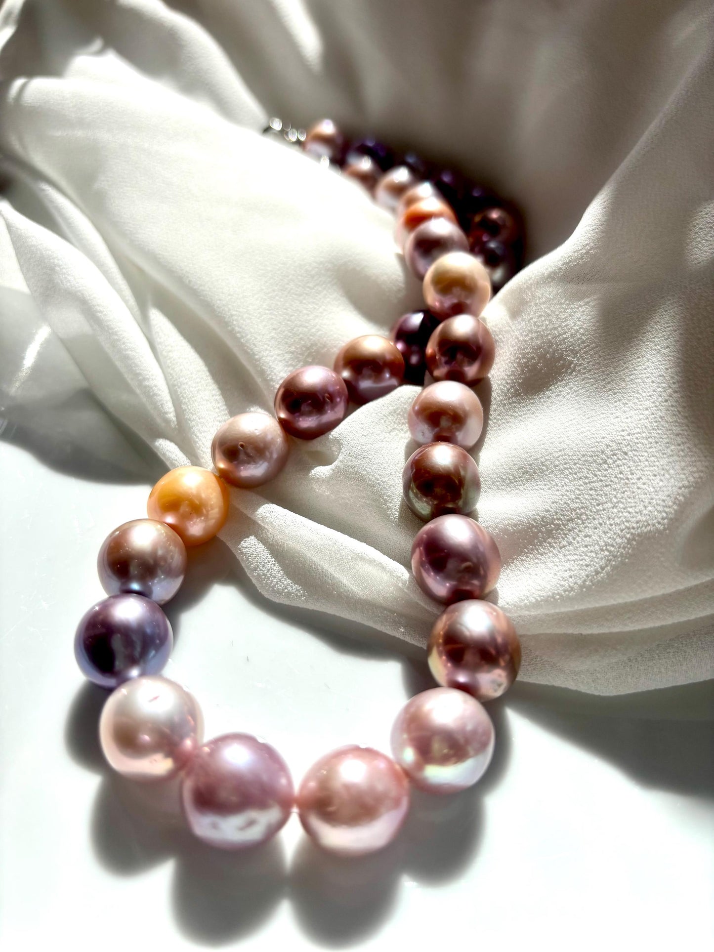 Aurora Bloom – Multicolor Baroque Pearl Necklace