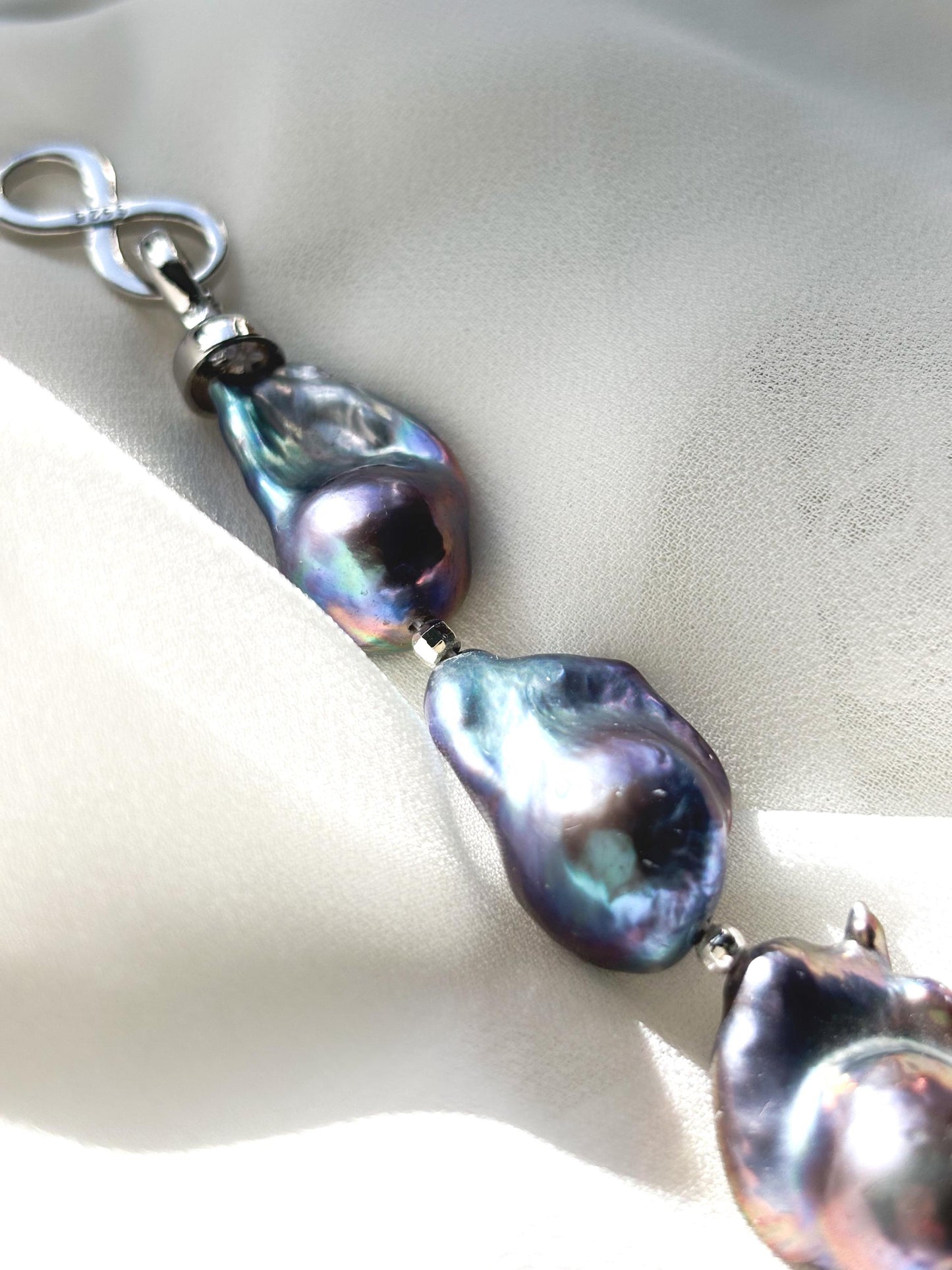 Ocean's Embrace - Fish-Tail Baroque Pearl Bracelet
