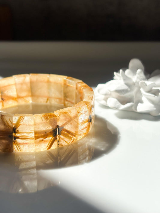 Golden Threads – Swallow Titanium Golden Rutilated Quartz Bracelet