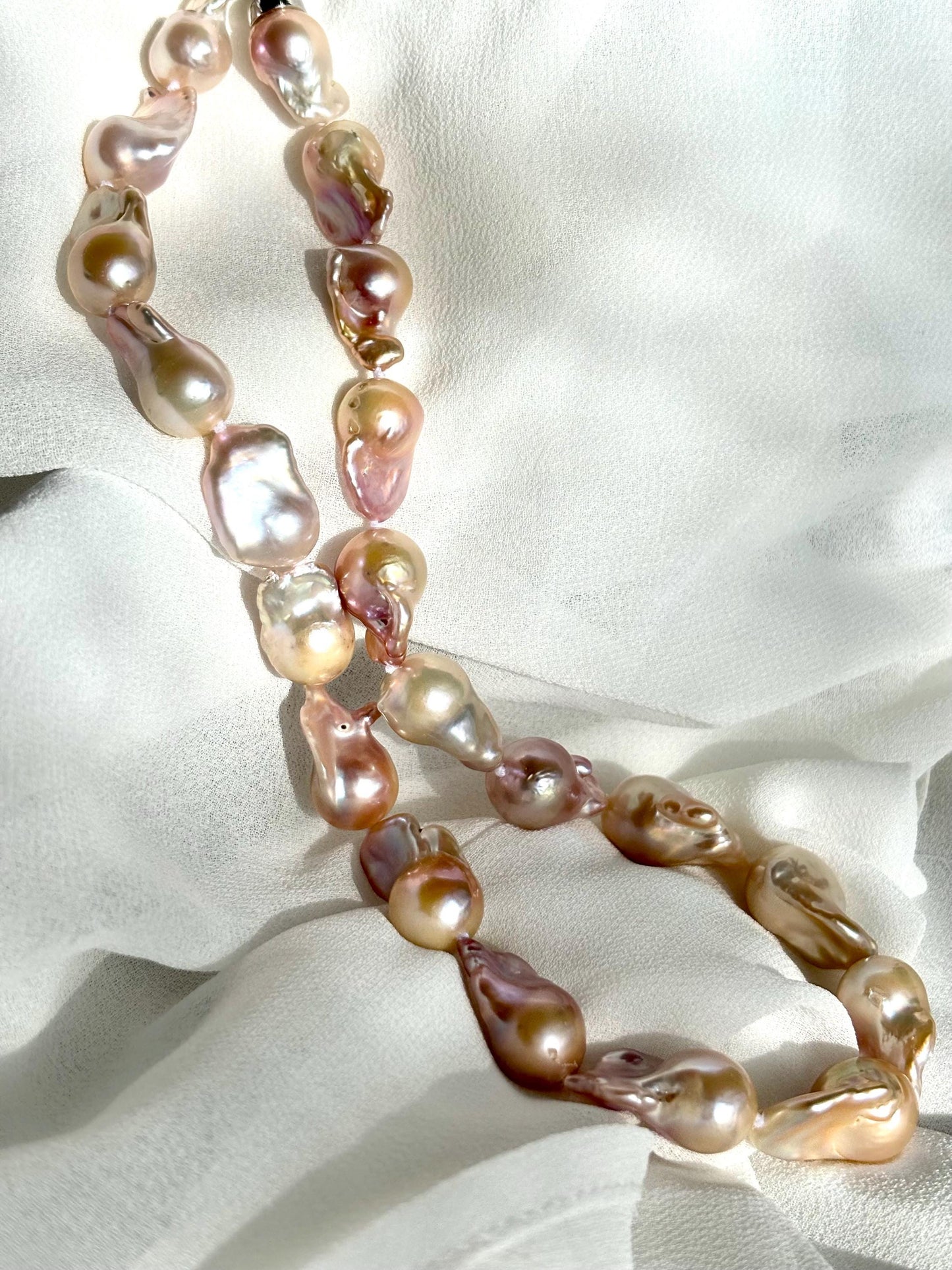 Persian Buttercup – Baroque Pearl Necklace
