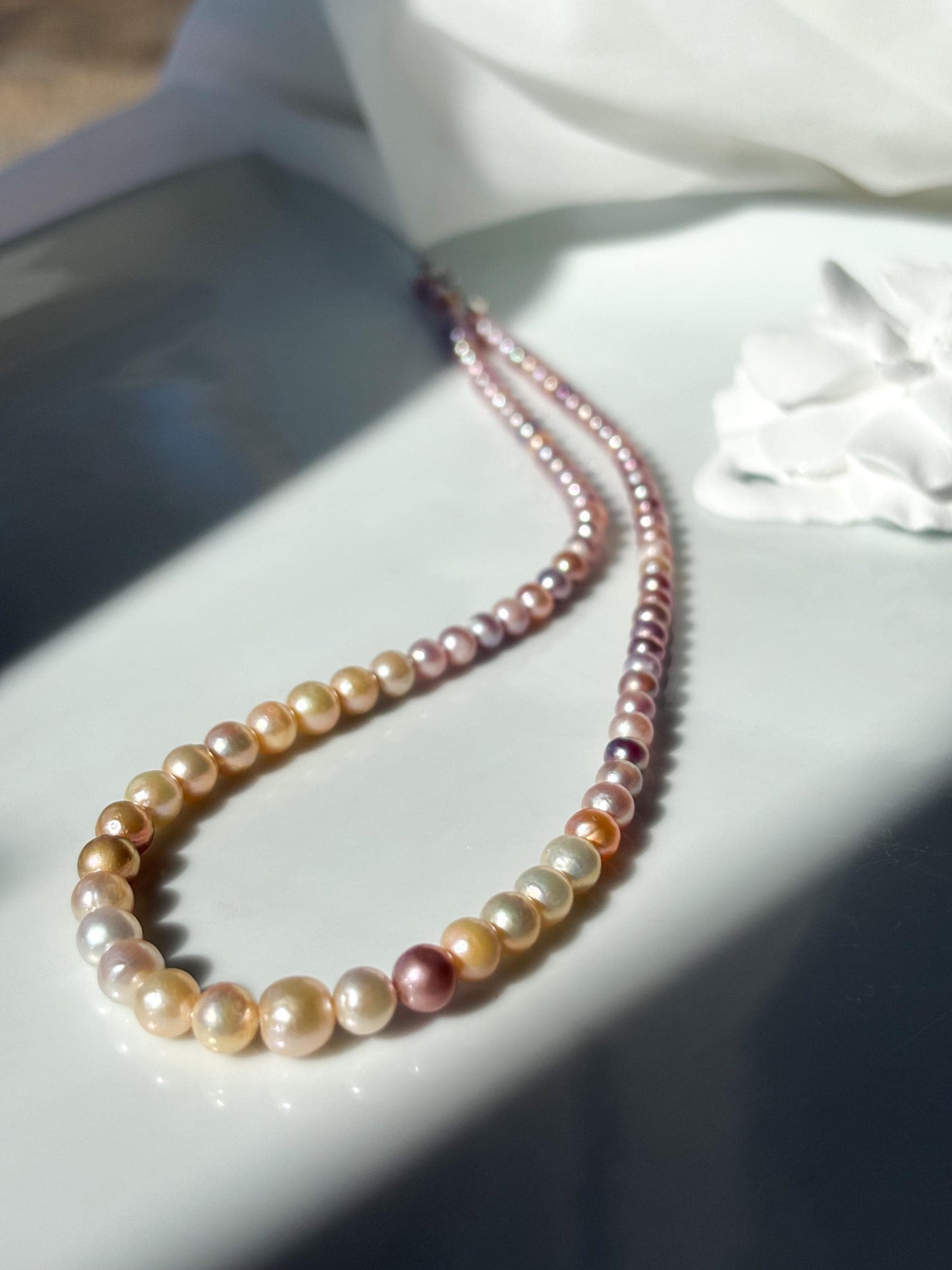 Peach Blossom Mist – Champagne Peach & Lavender Freshwater Pearl Necklace