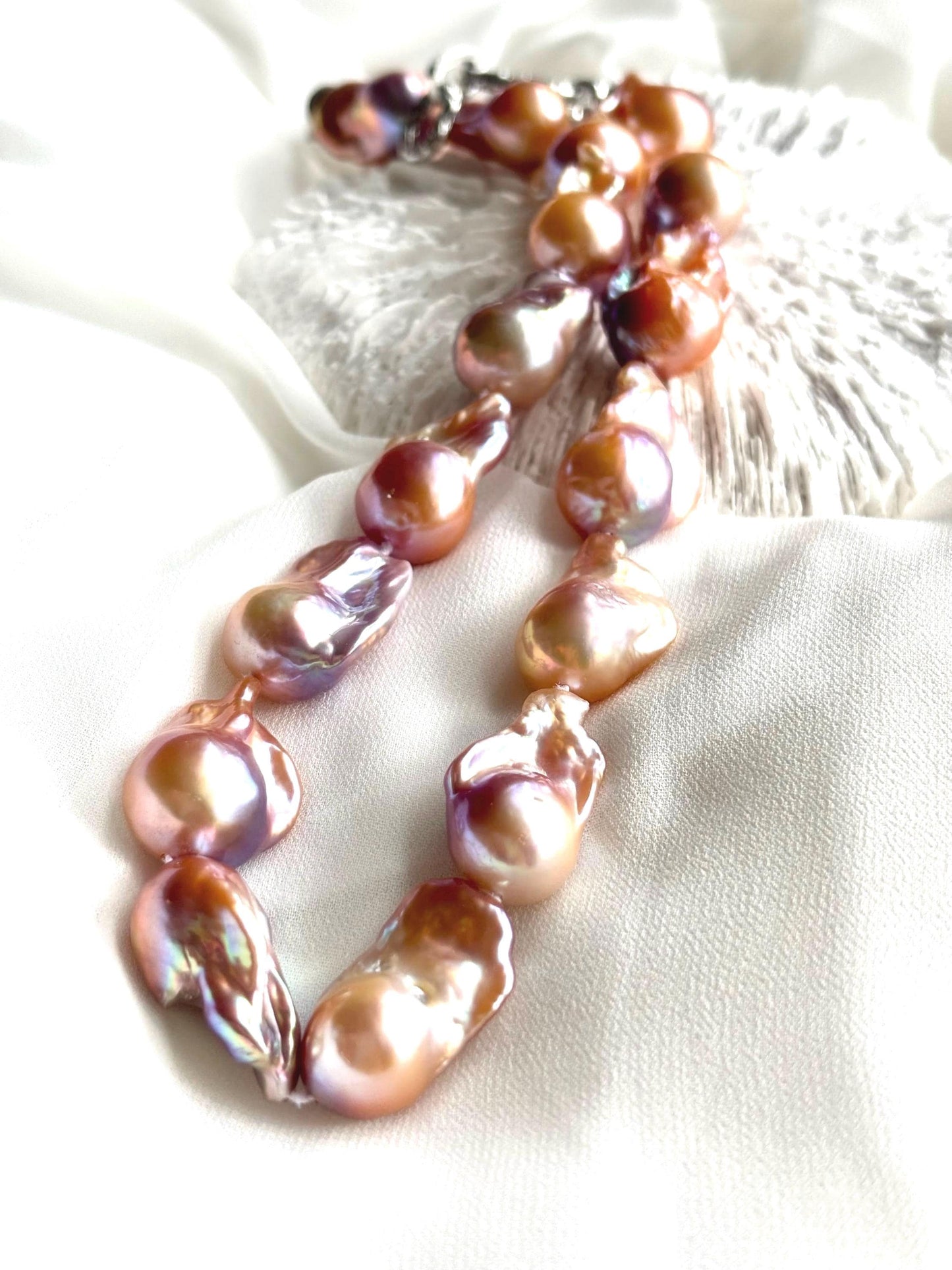 Flamingo Dusk – Baroque Pearl Necklace