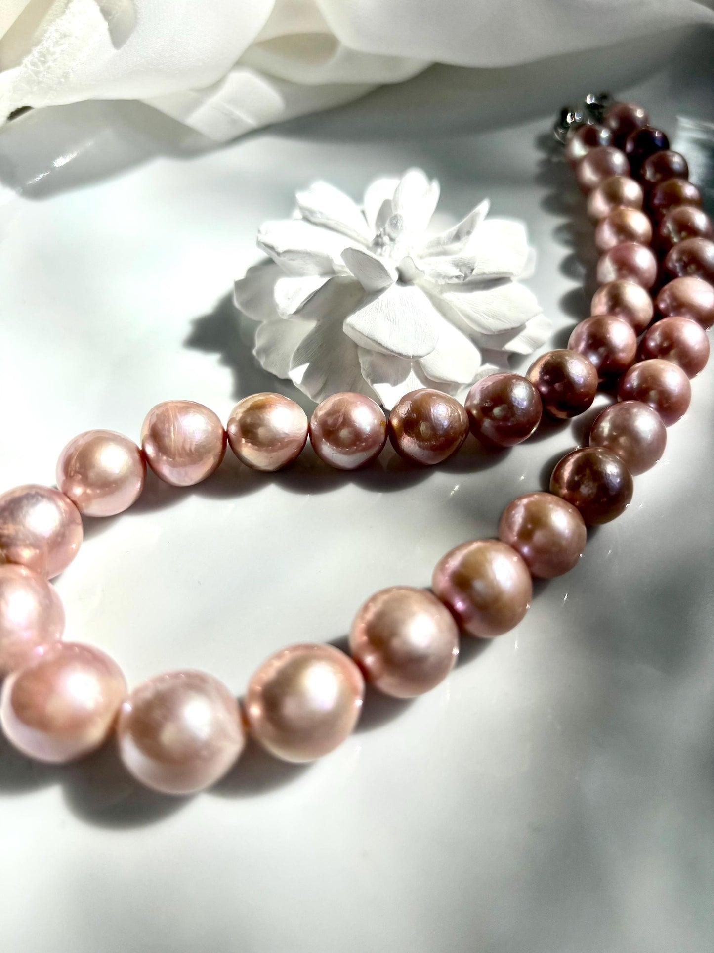 Peony Whisper – Light Blush Baroque Pearl Necklace