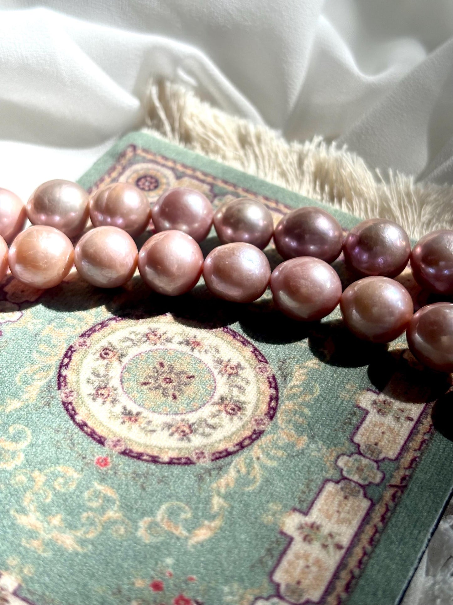 Peony Whisper – Light Blush Baroque Pearl Necklace