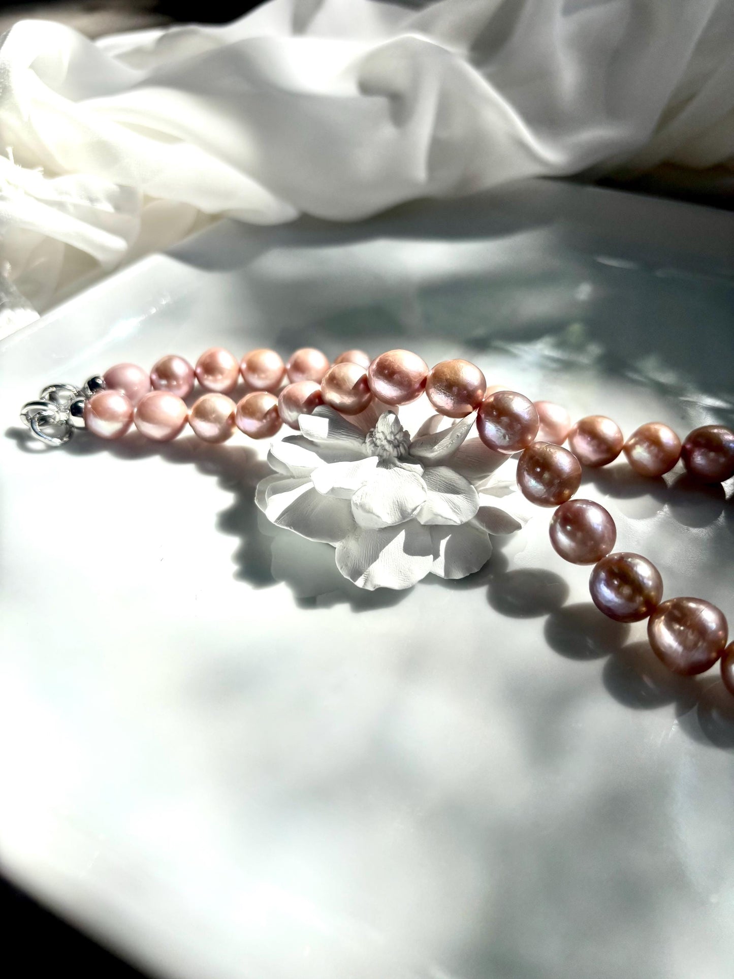 Peony Whisper – Light Blush Baroque Pearl Necklace