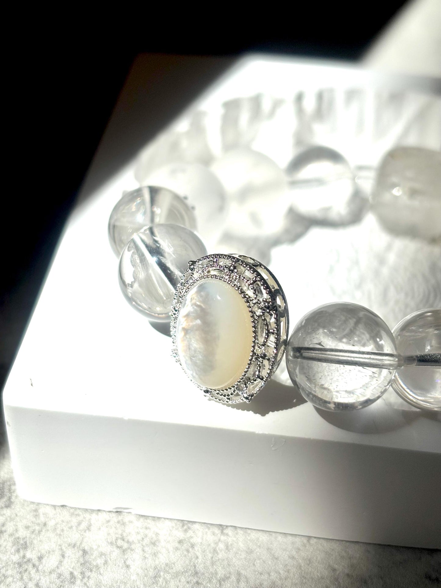 Moon Whisper - Clear Quartz x Mother of Pearl Bracelet