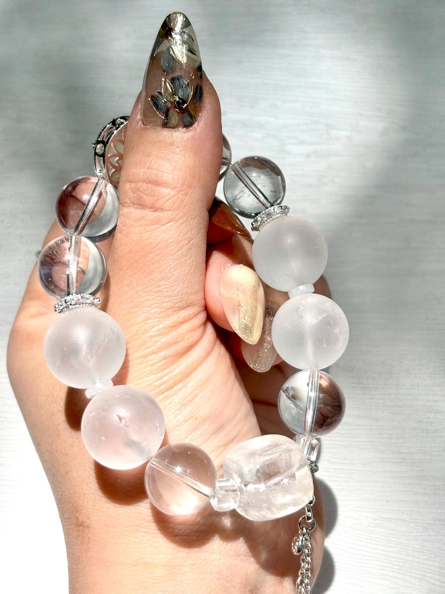Moon Whisper - Clear Quartz x Mother of Pearl Bracelet