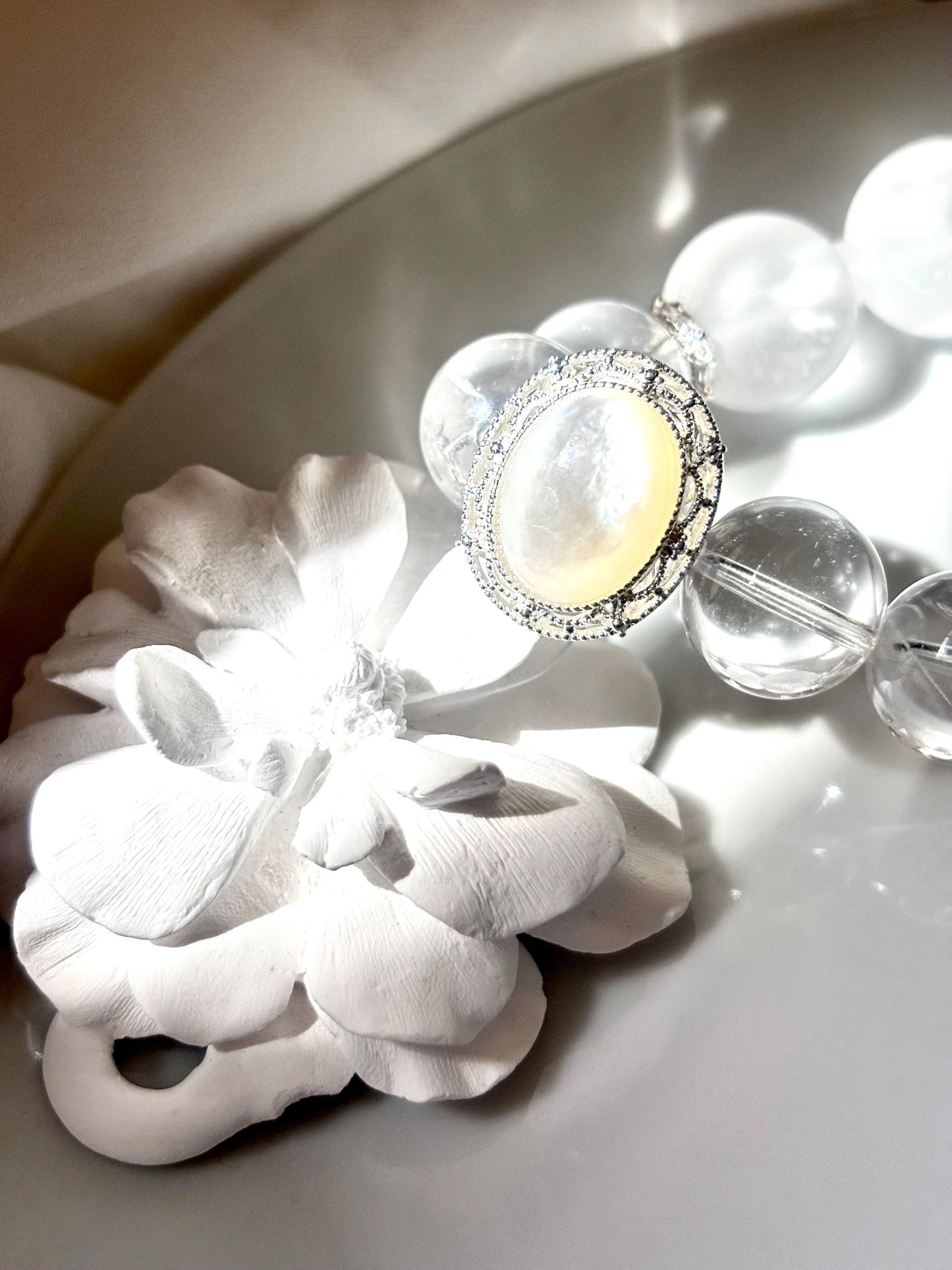 Moon Whisper - Clear Quartz x Mother of Pearl Bracelet