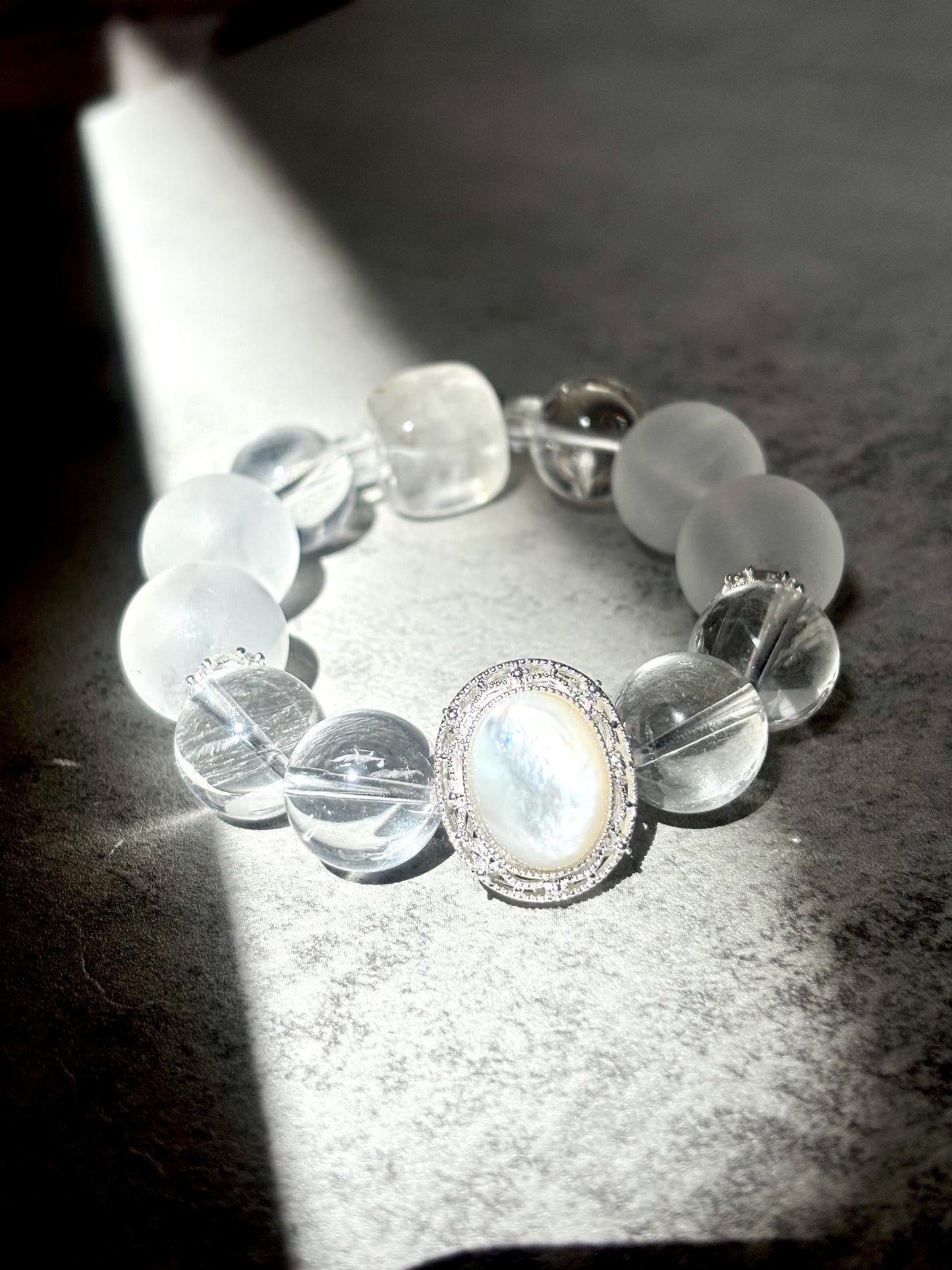 Moon Whisper - Clear Quartz x Mother of Pearl Bracelet