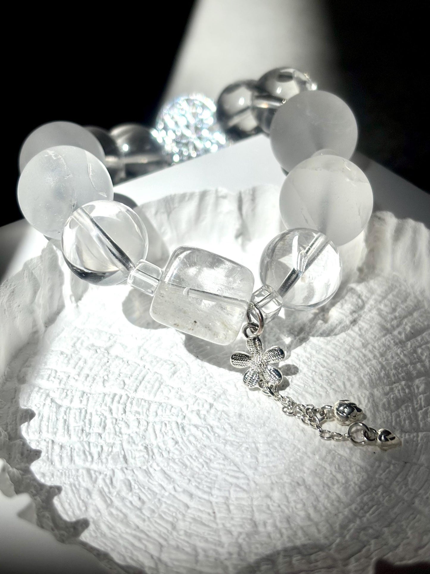 Moon Whisper - Clear Quartz x Mother of Pearl Bracelet