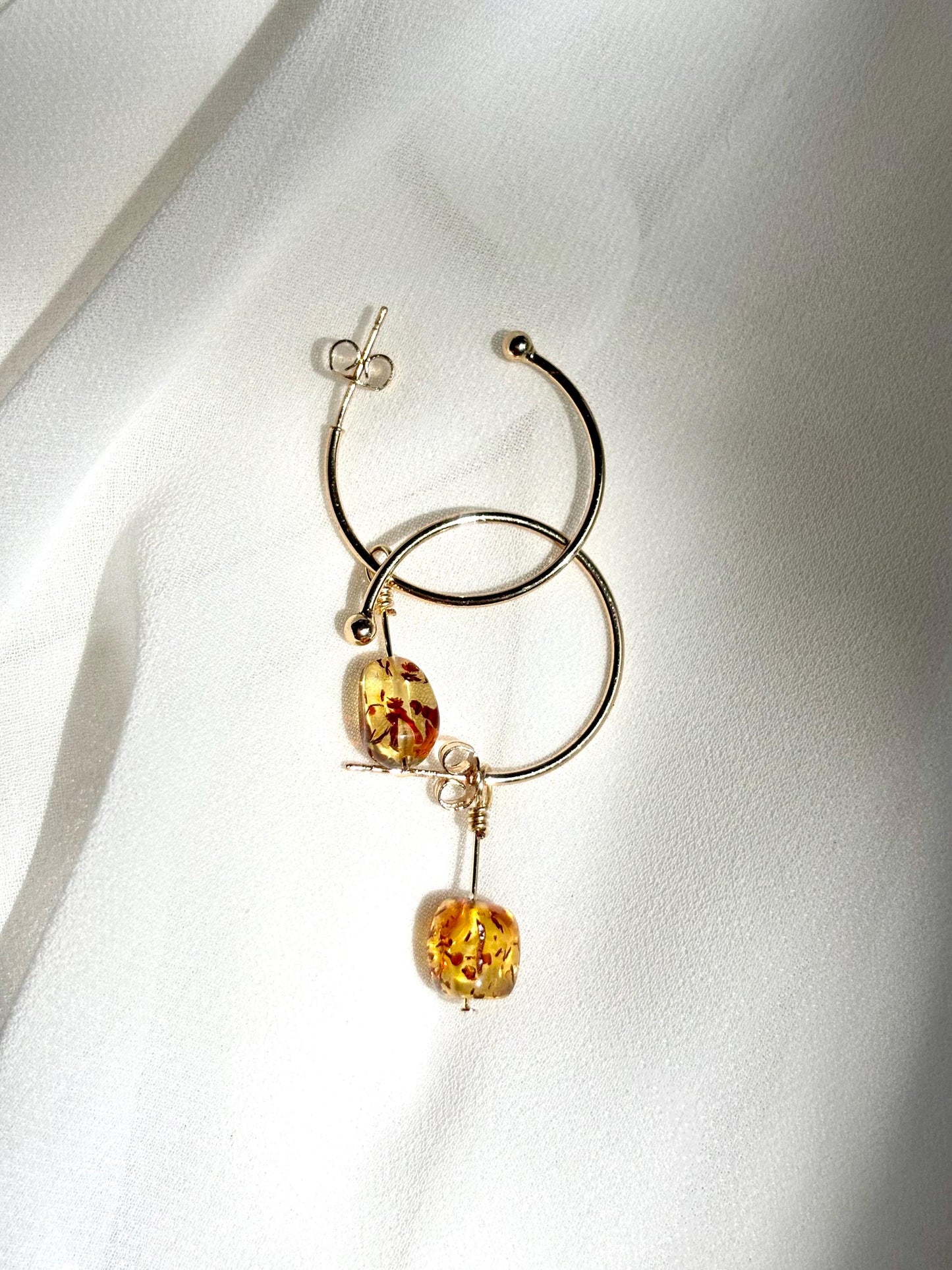 Golden Glow - Natural Floating Flower Amber Hoop Earrings