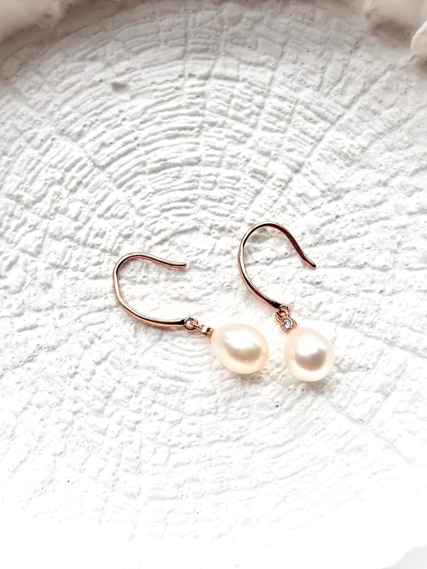 Moonwater Bloom - Freshwater Pearl Minimalist Earrings (Rose Gold / Gold / Silver Available)