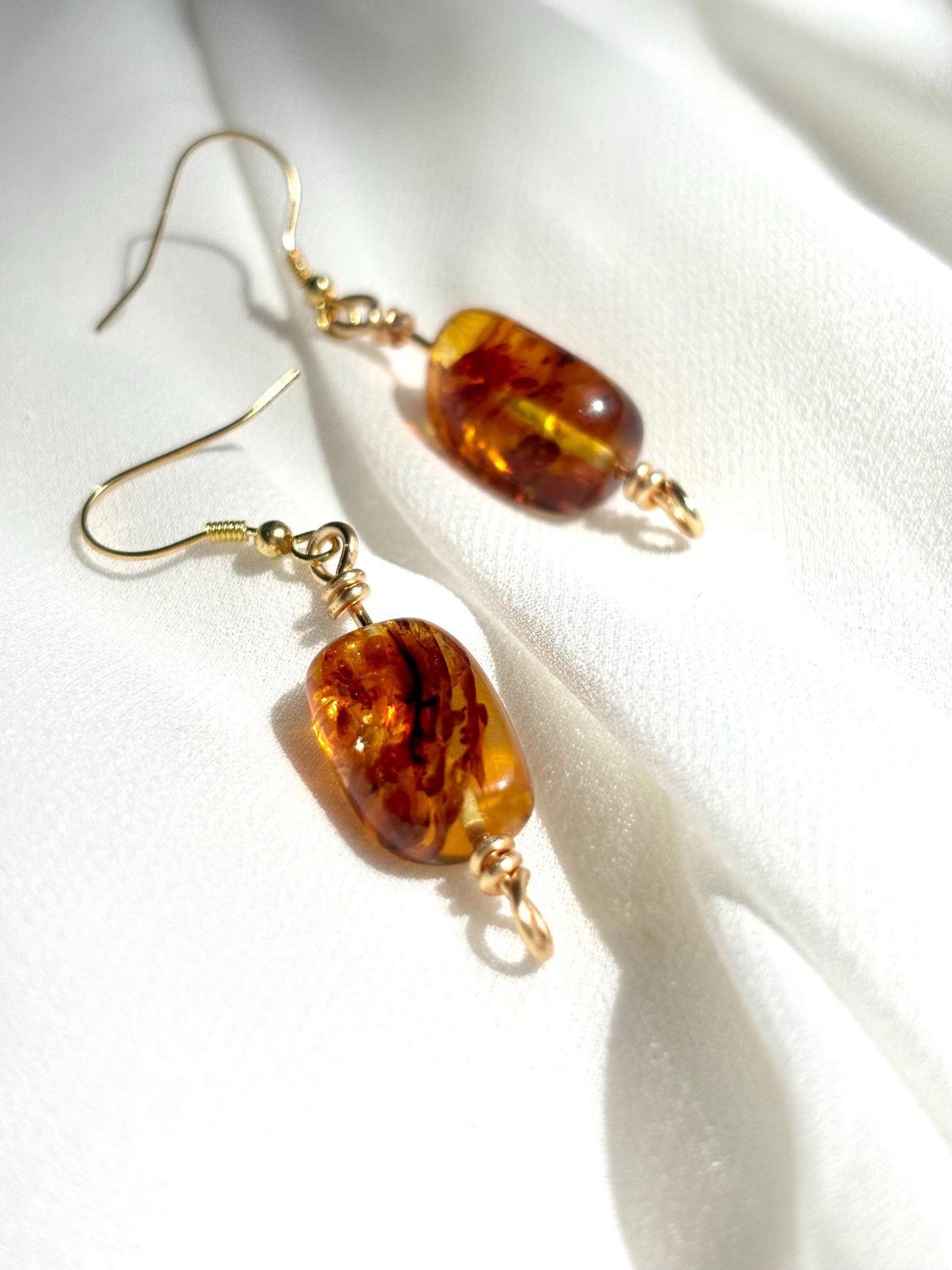Elegant Chunky Natural Amber Dangling Gold-Plated 925 Sterling Silver Wire Earrings